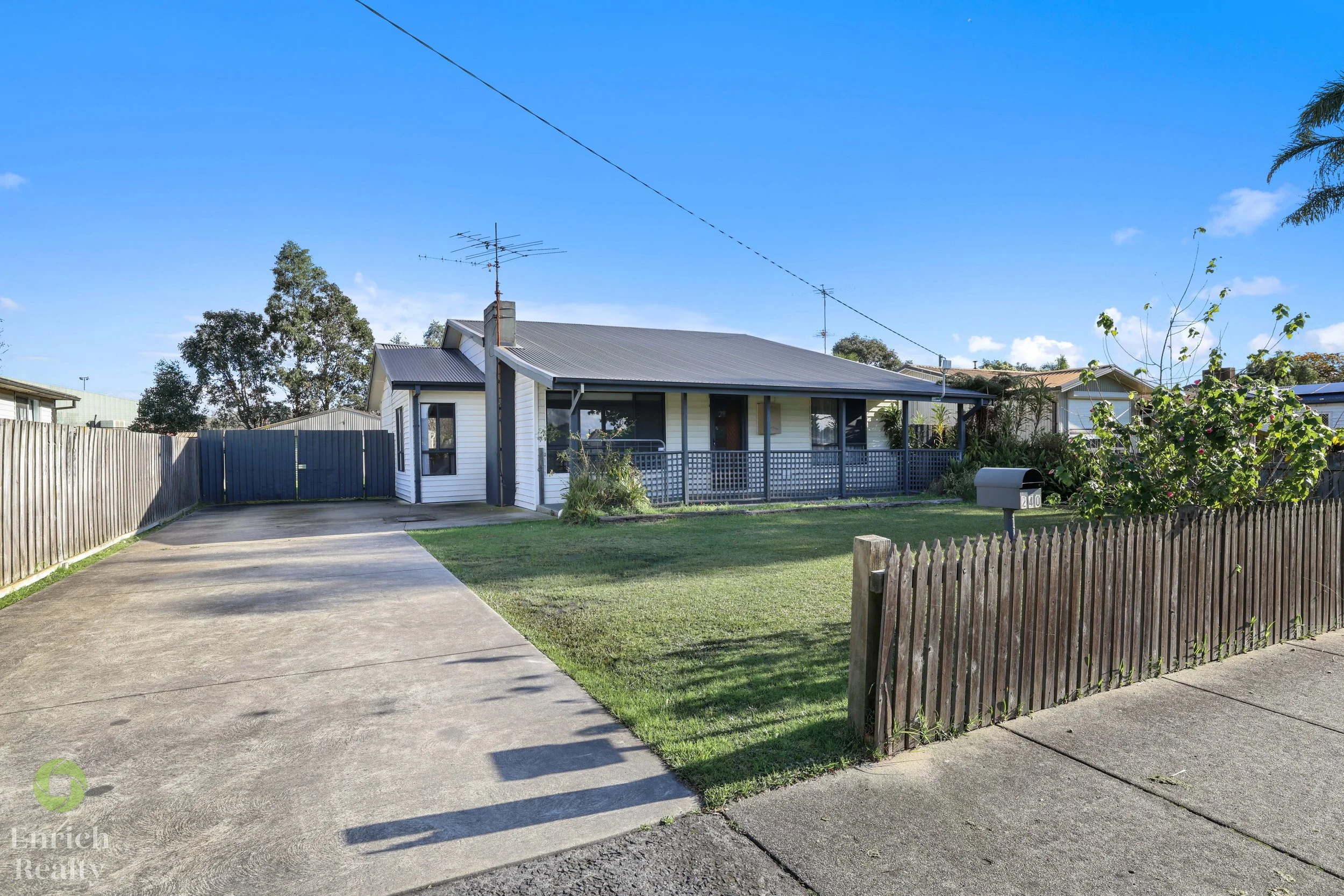 240OldSaleRoad23WM.jpg