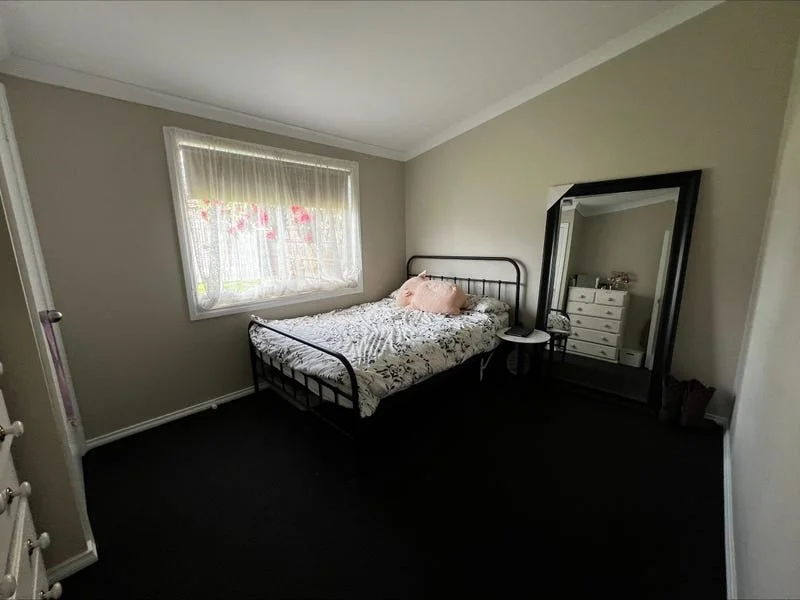 27B Western Avenue, Newborough - 7.jpg