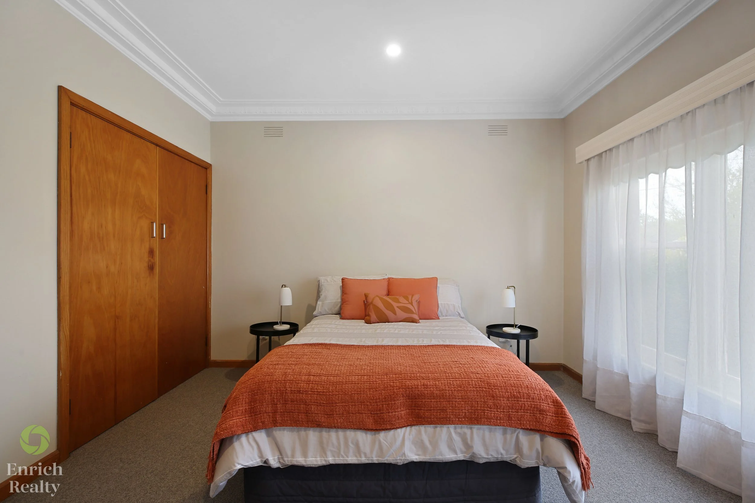 18KitchenerStreet09WM.jpg