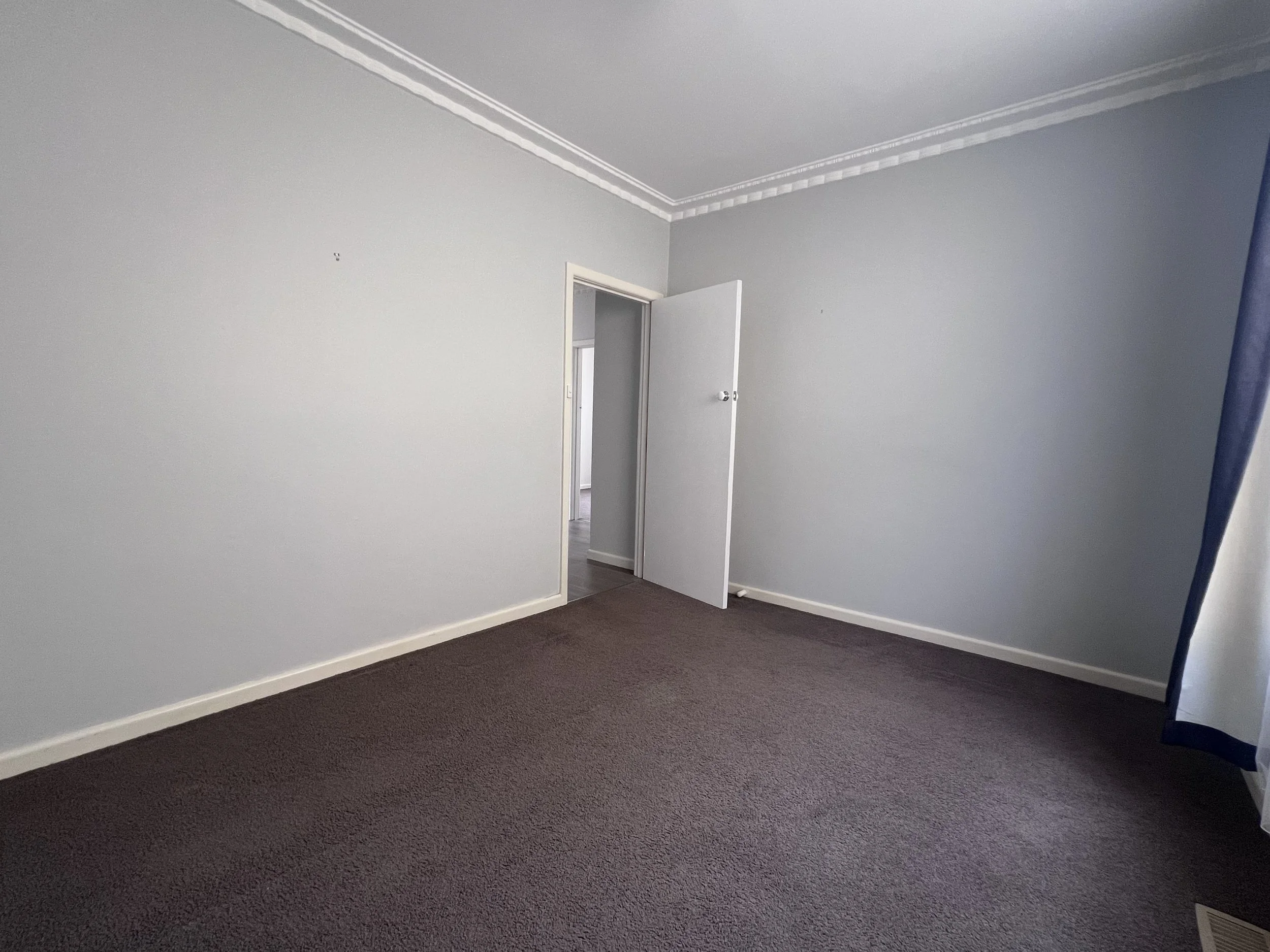 11 Eastleigh Court, Newborough - 7.jpeg