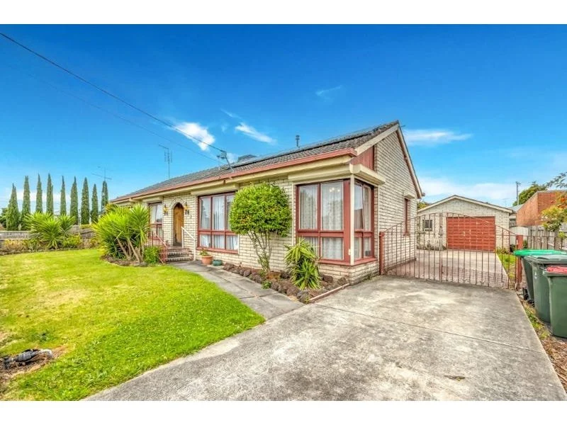 7 Brendan Street, Moe - 1.jpg