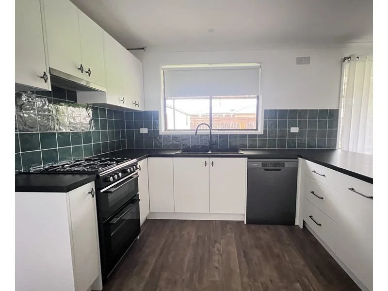 13 Abbott Street, Moe - 4.jpg