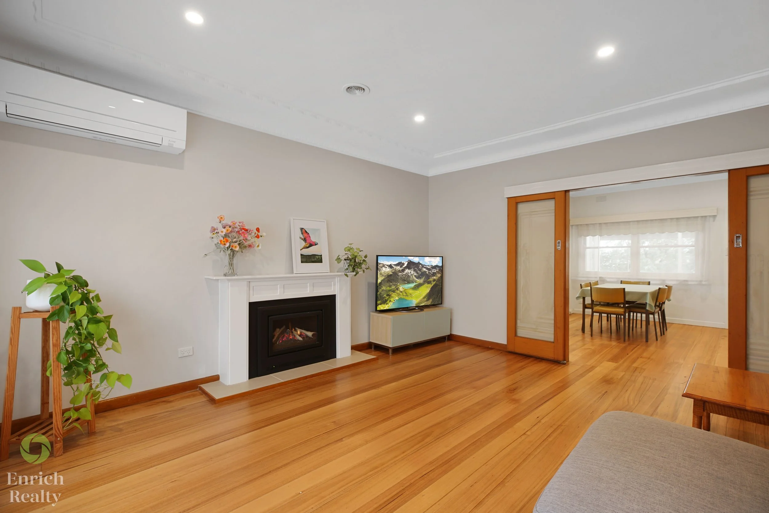 18KitchenerStreet19WM.jpg