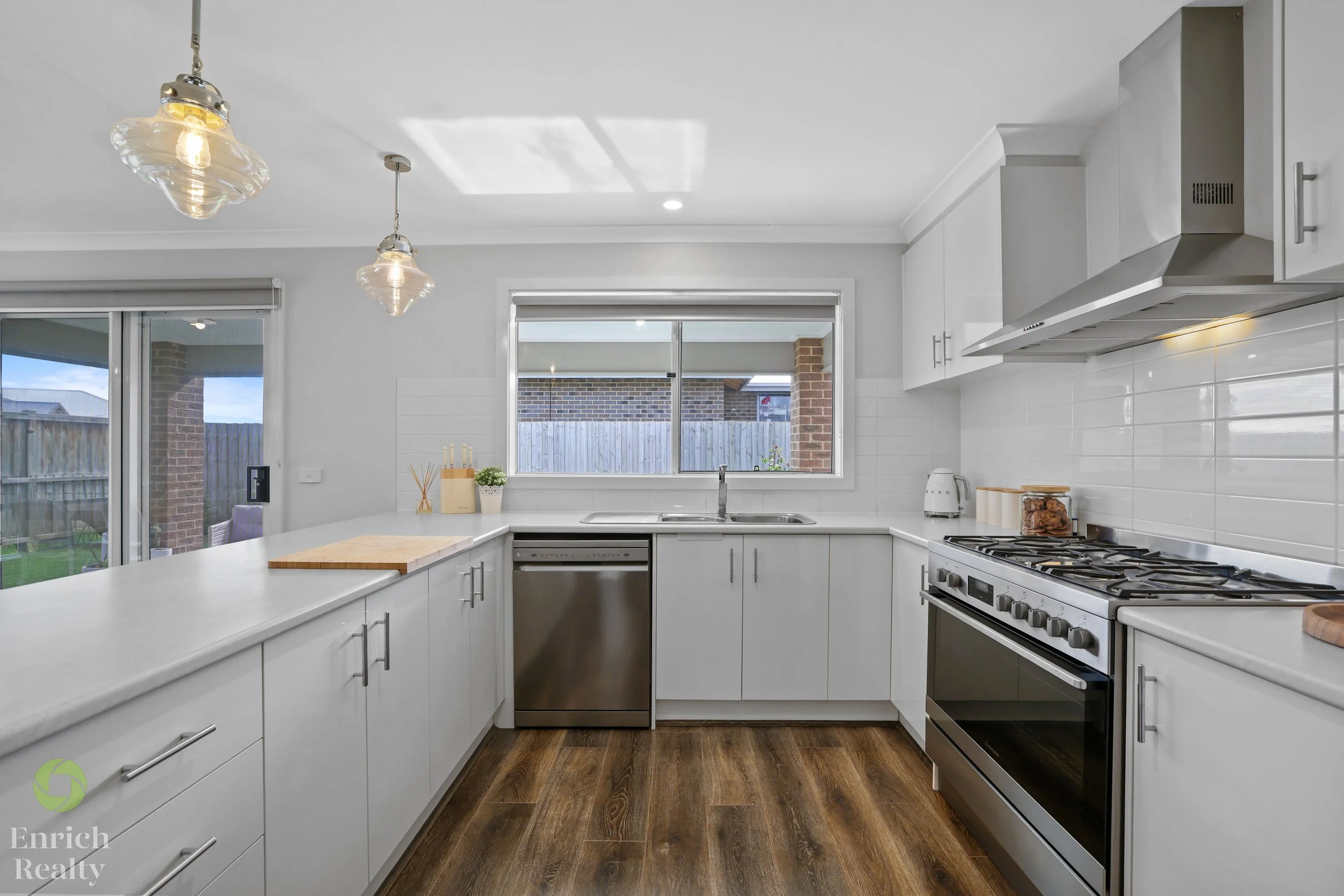 7MoorehouseCourt20WM.jpg