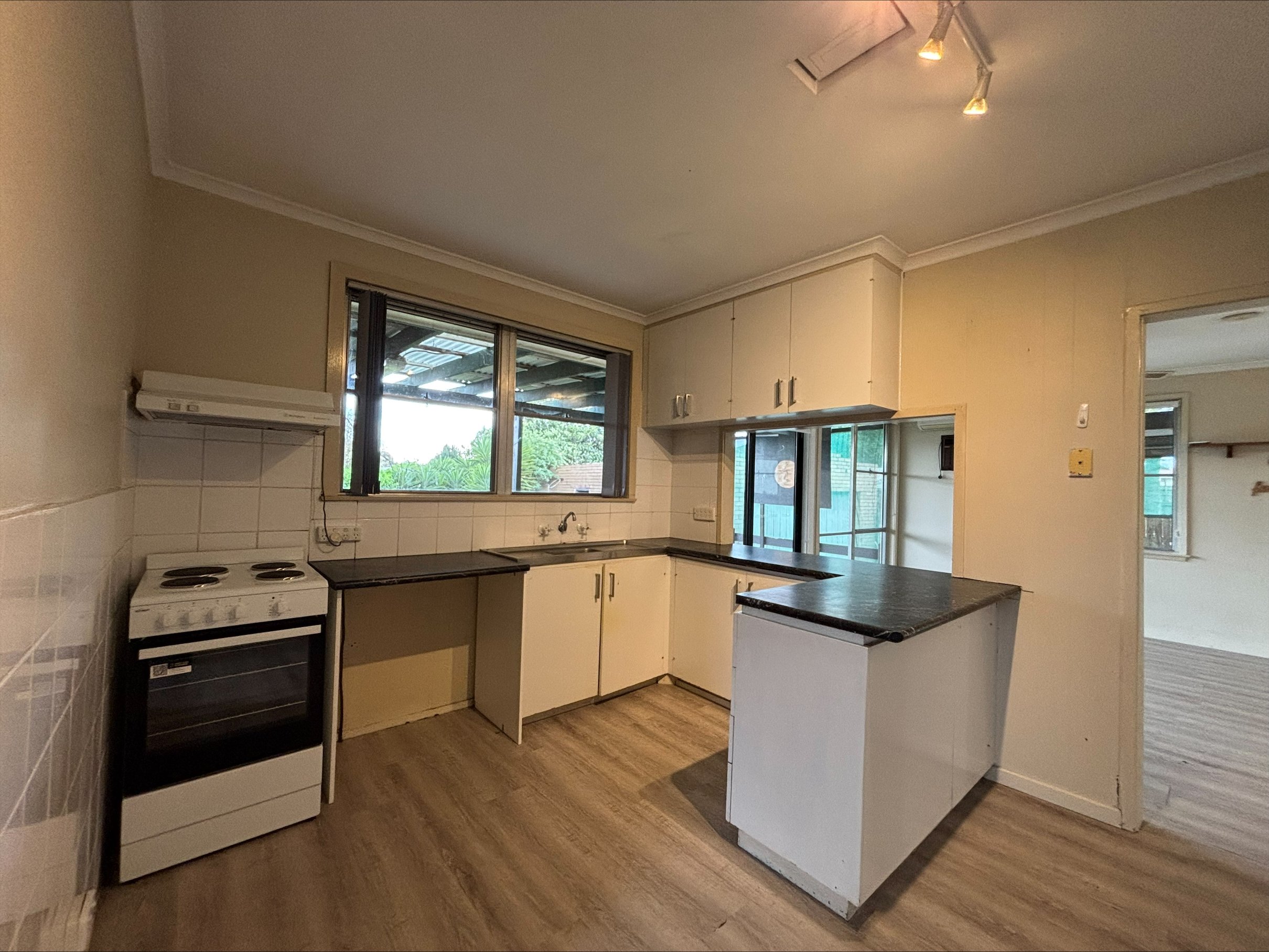 80 Newman Crescent, Traralgon - 7.jpg