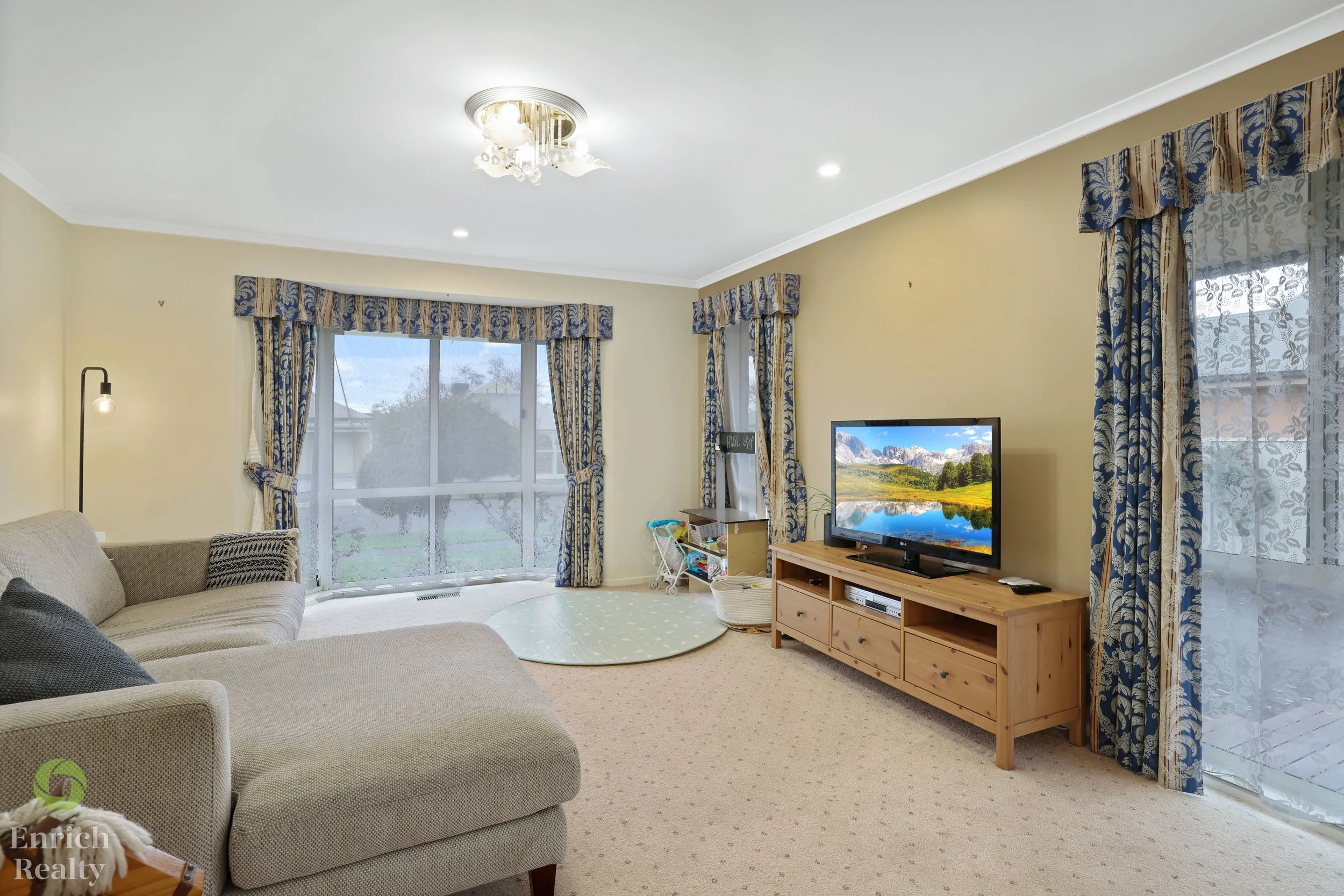 4FergusonPlace15WM.jpg