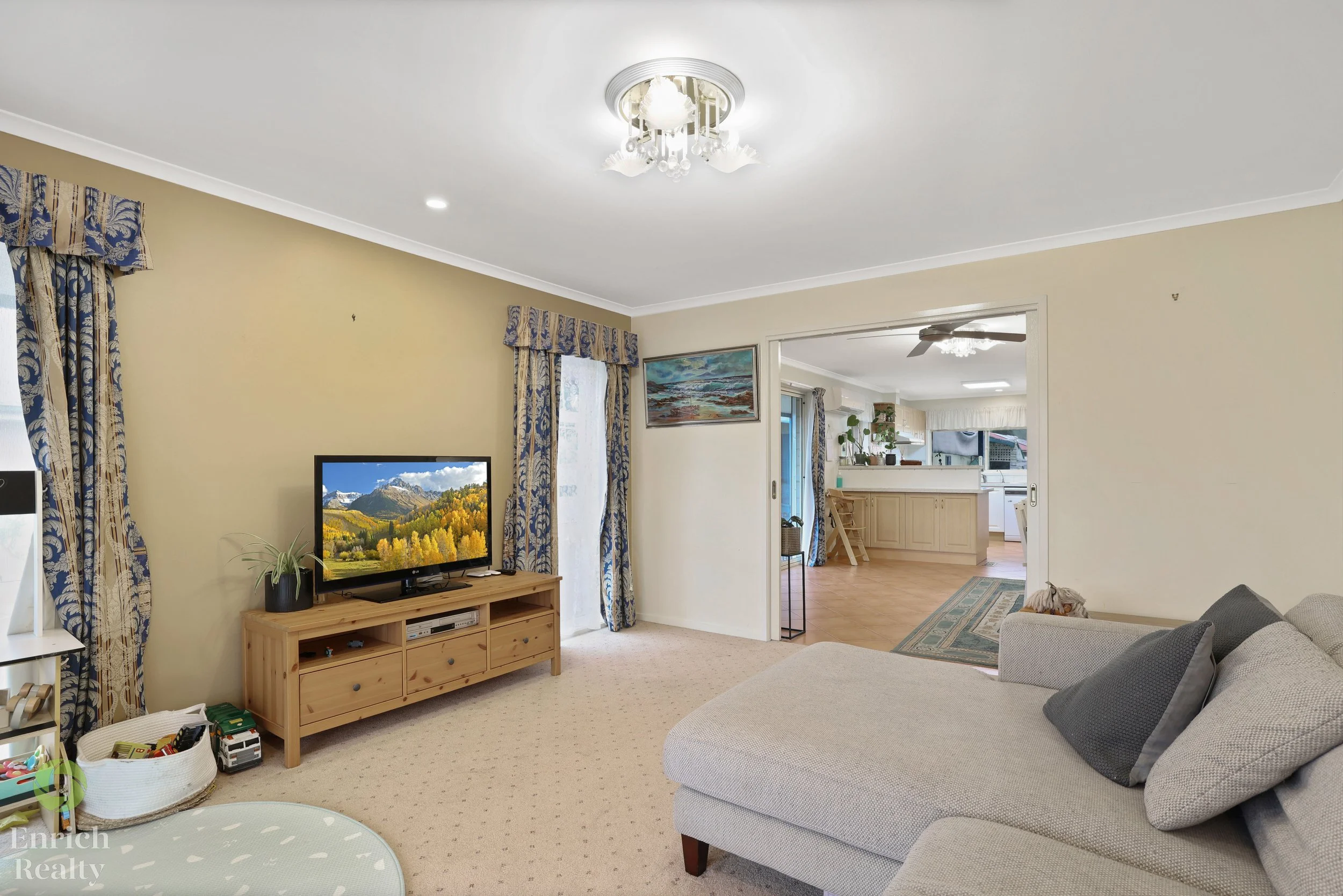 4FergusonPlace14WM.jpg