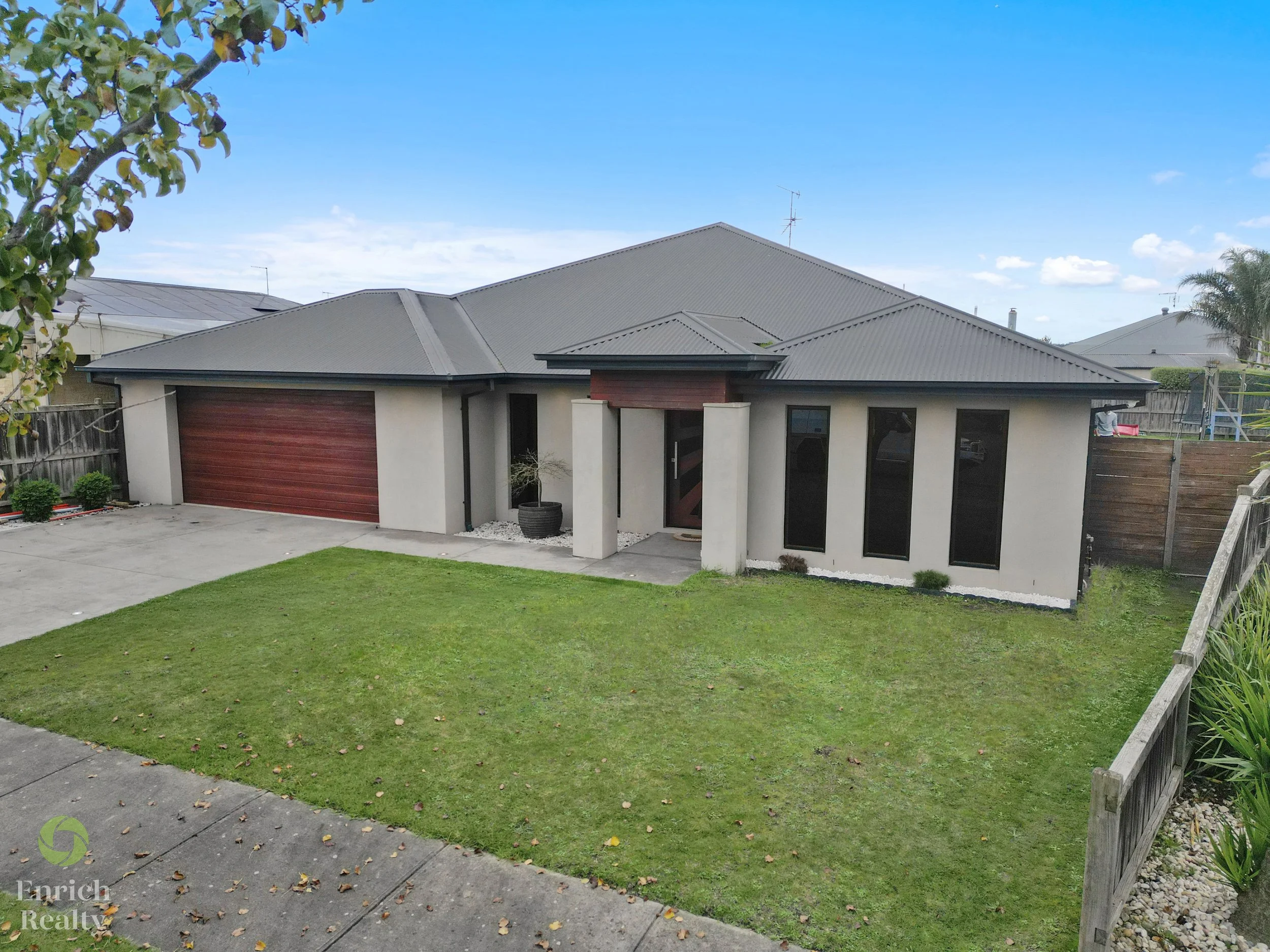 4RobinClose07WM.jpg