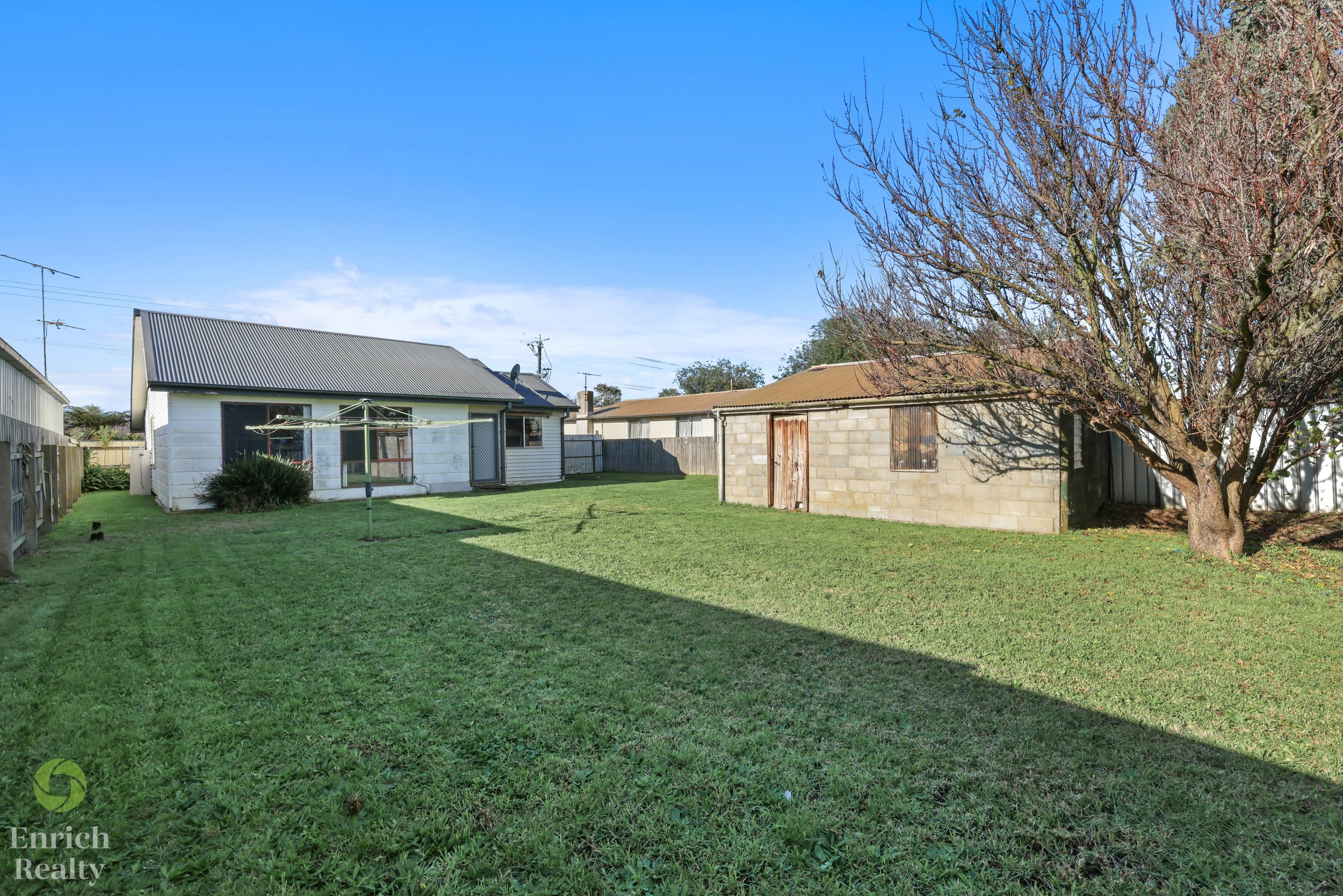 240OldSaleRoad21WM.jpg