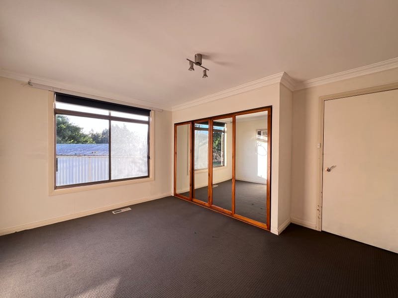 2 Mardan Street, Newborough - 7.jpg