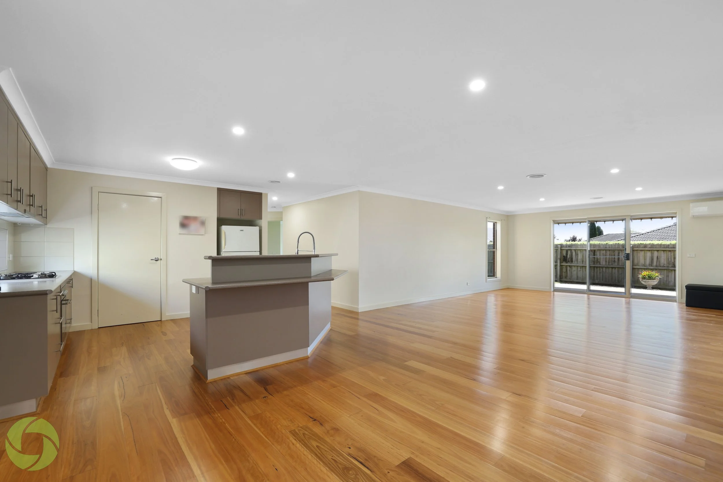 46VincentBoulevard16WM.jpg