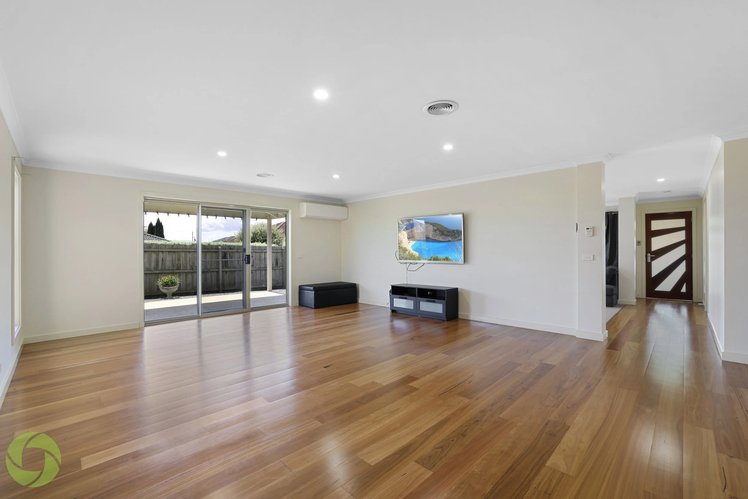 46VincentBoulevard14WM.jpg