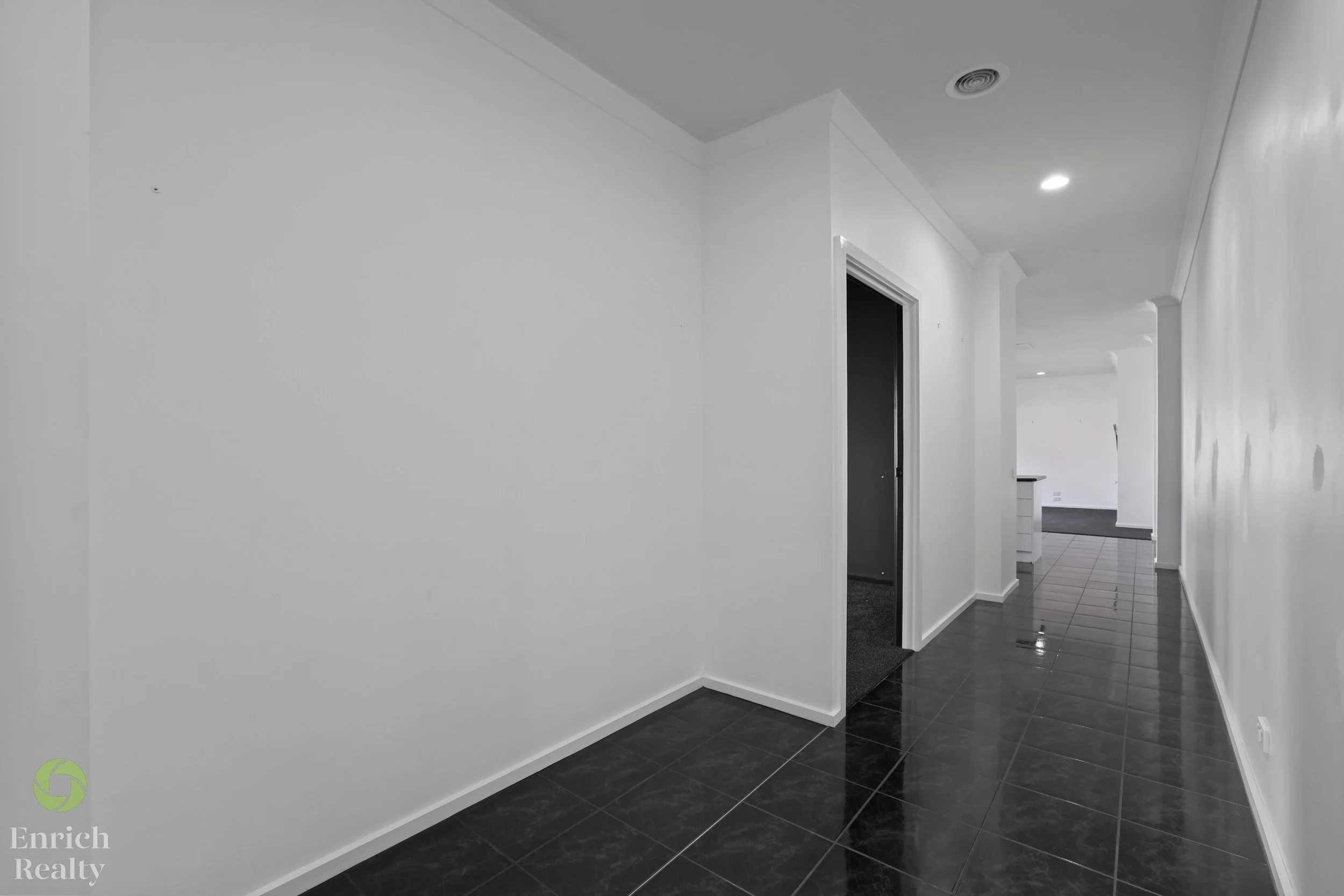 28VincentBoulevard09WM.jpg