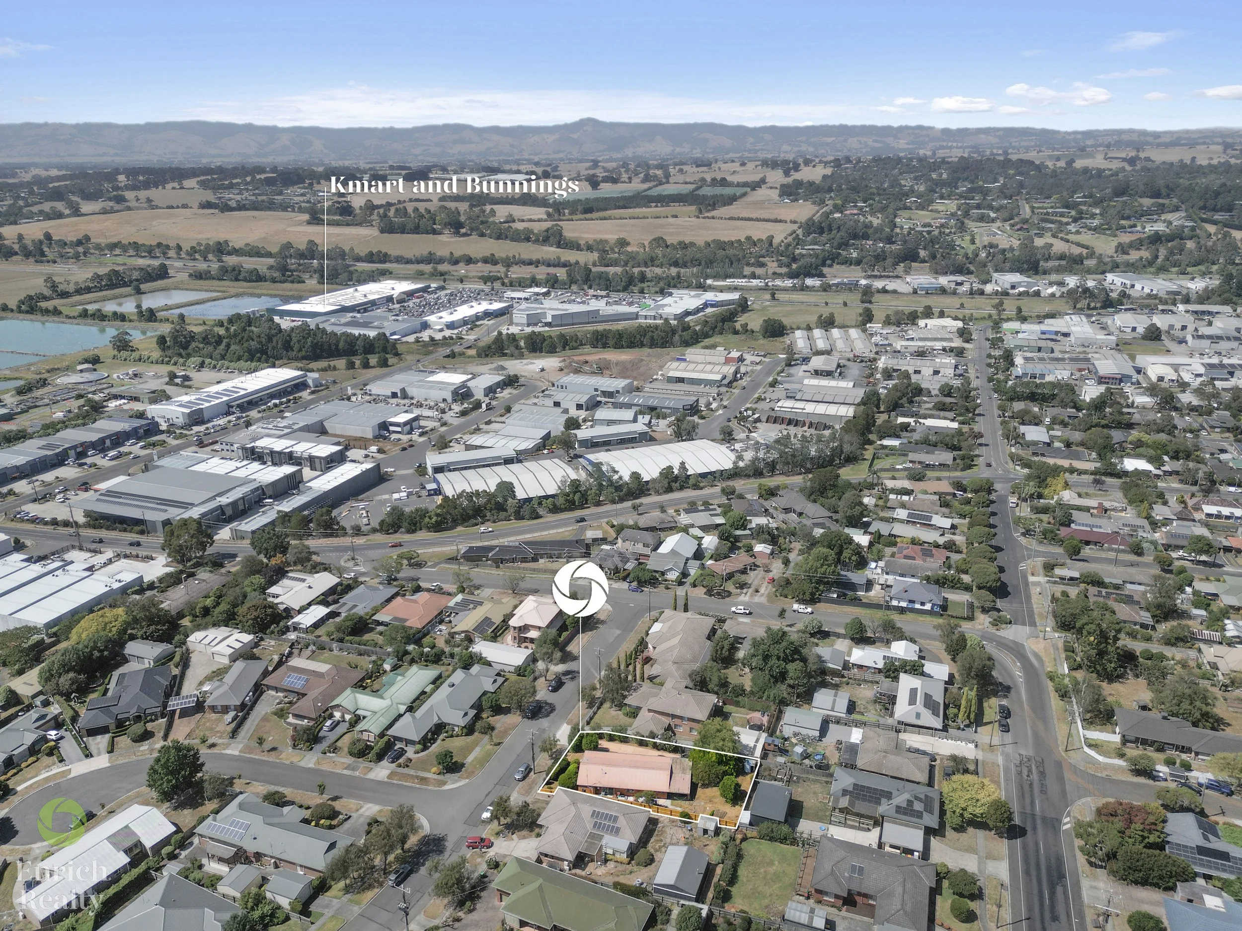 5 Cromie Drive_05_WM.jpg