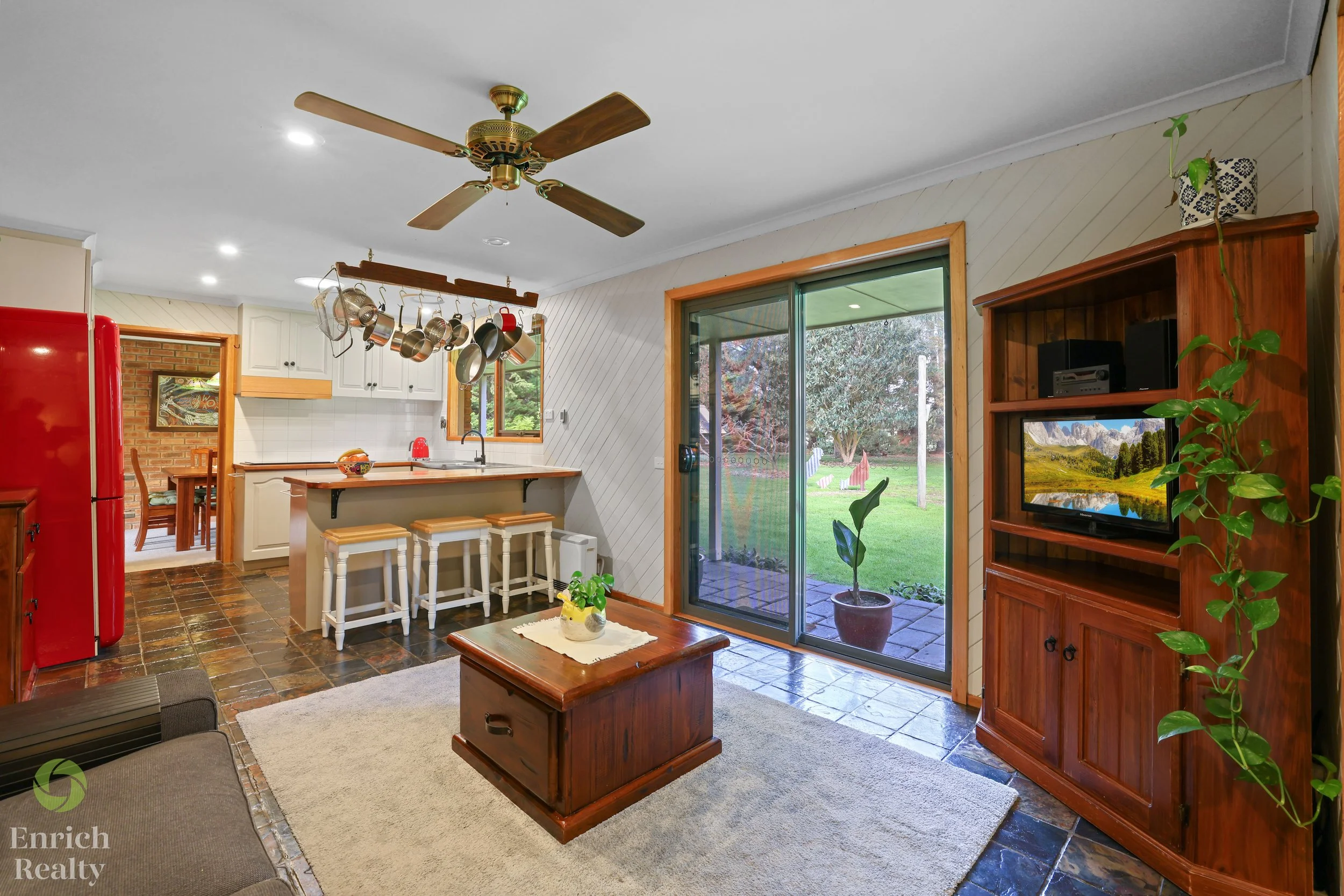 18JoyceCourt13WM.jpg