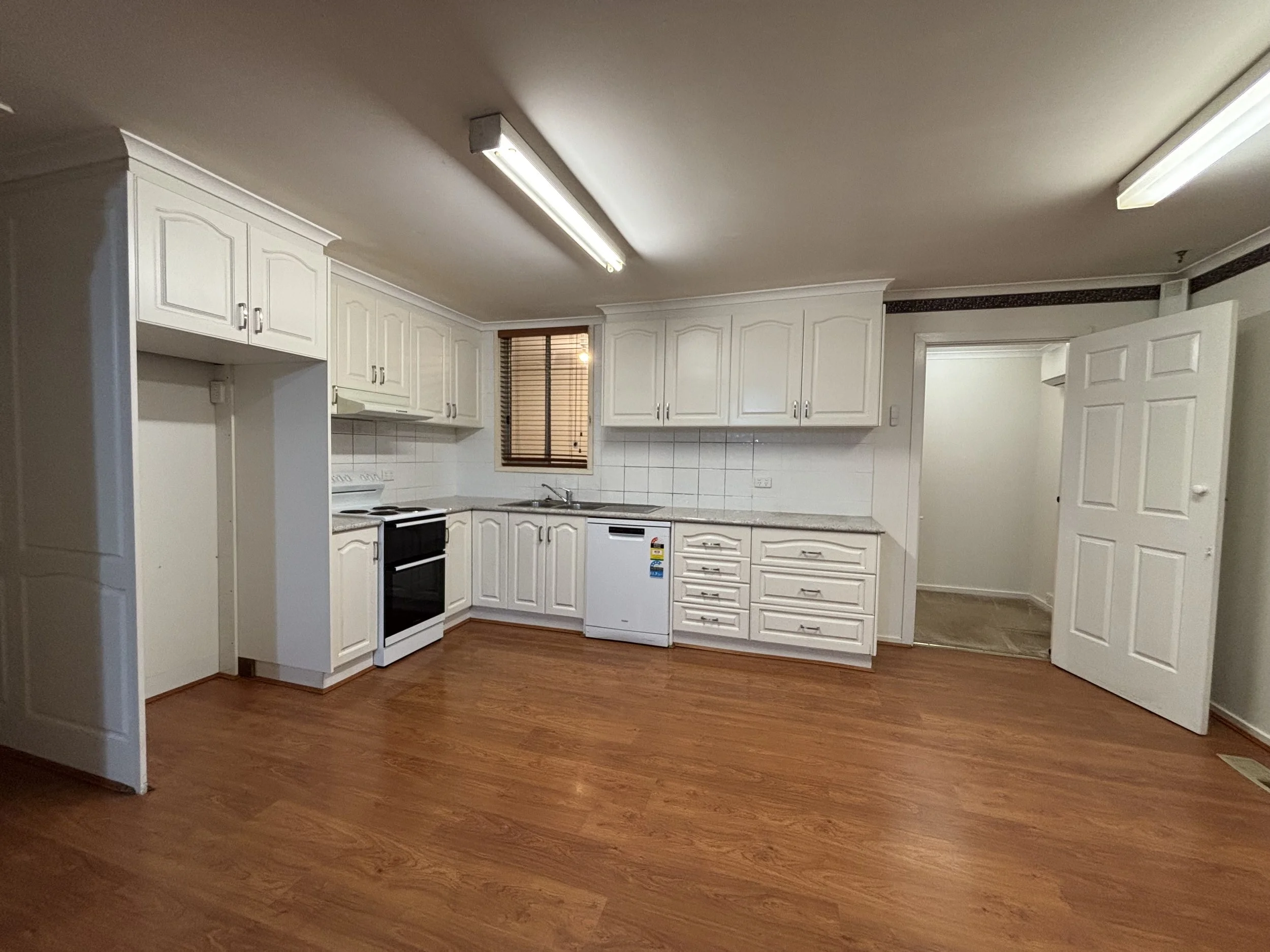 46 Southwell Avenue, Newborough - 3.jpeg
