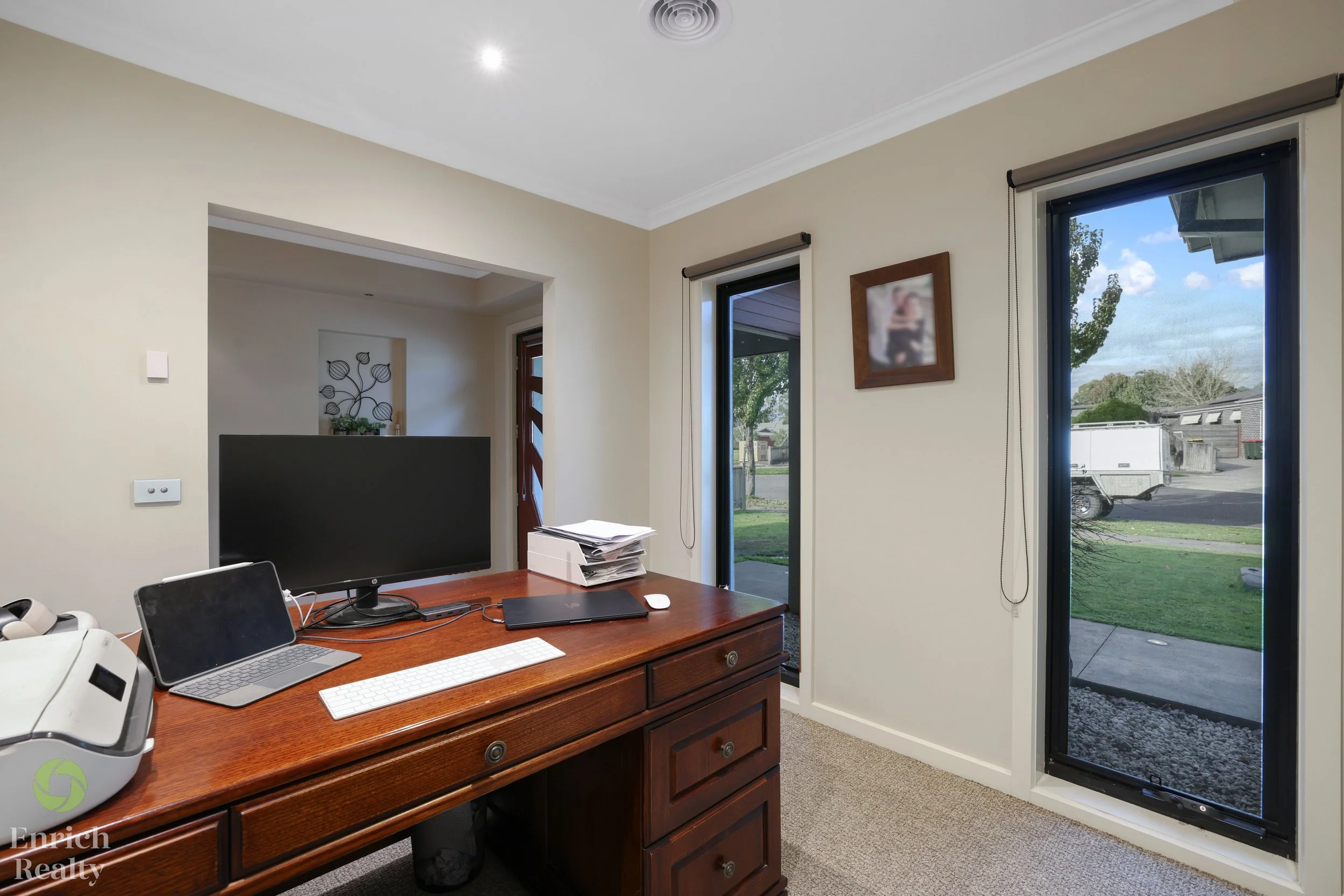4RobinClose17WM.jpg