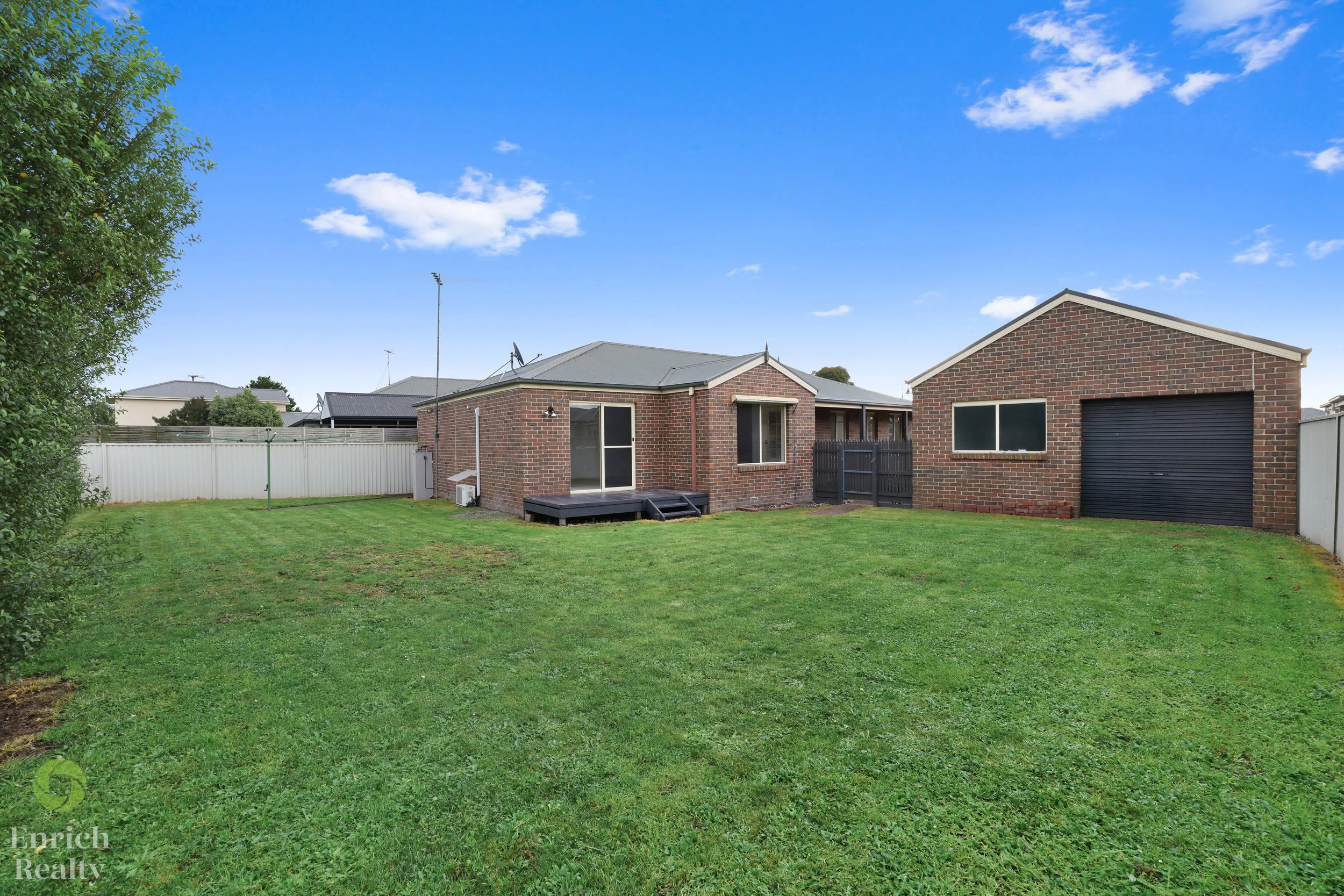 7FergusonPlace24WM.jpg