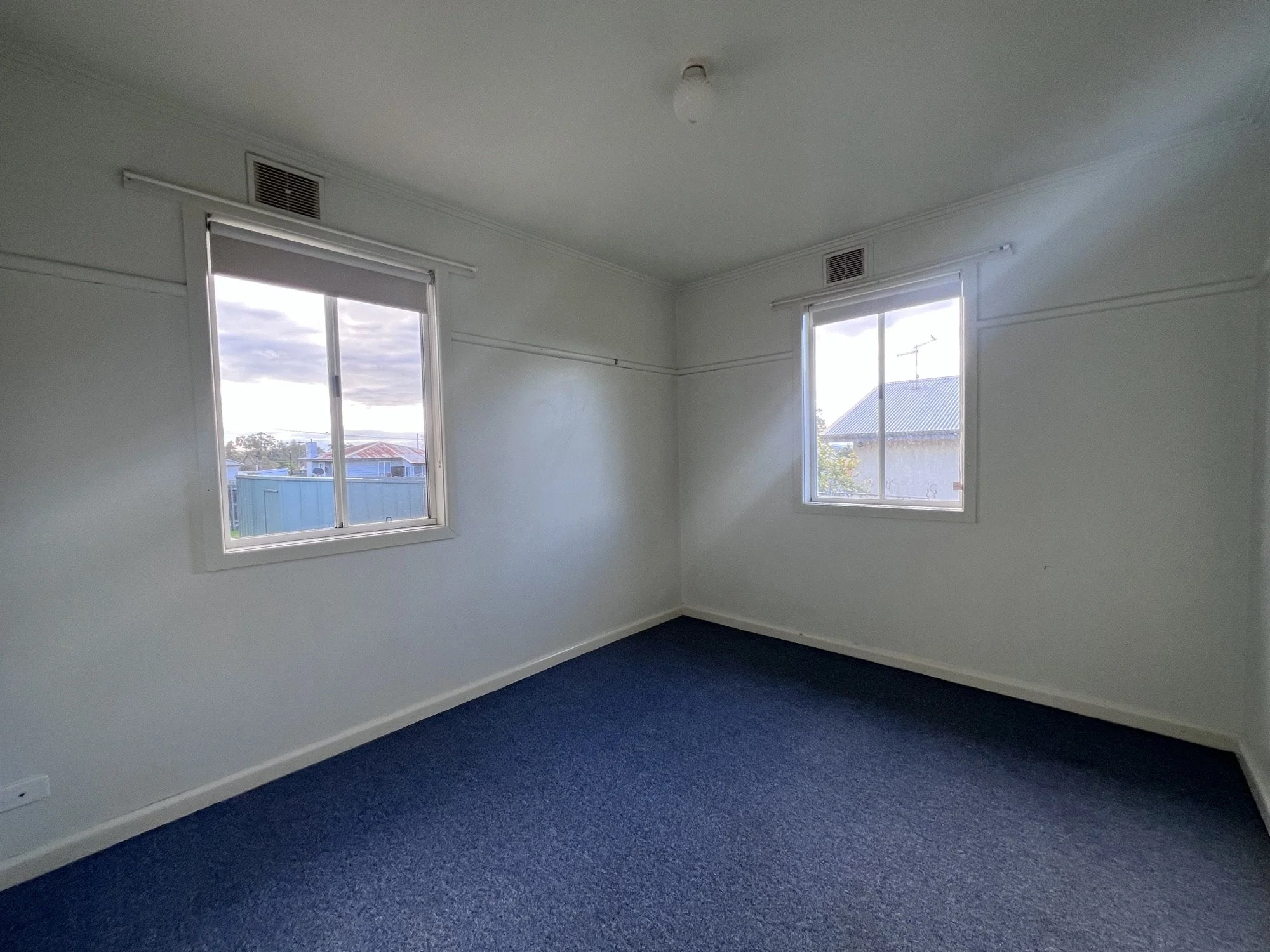 8 Mann Street, Moe - 6.jpg