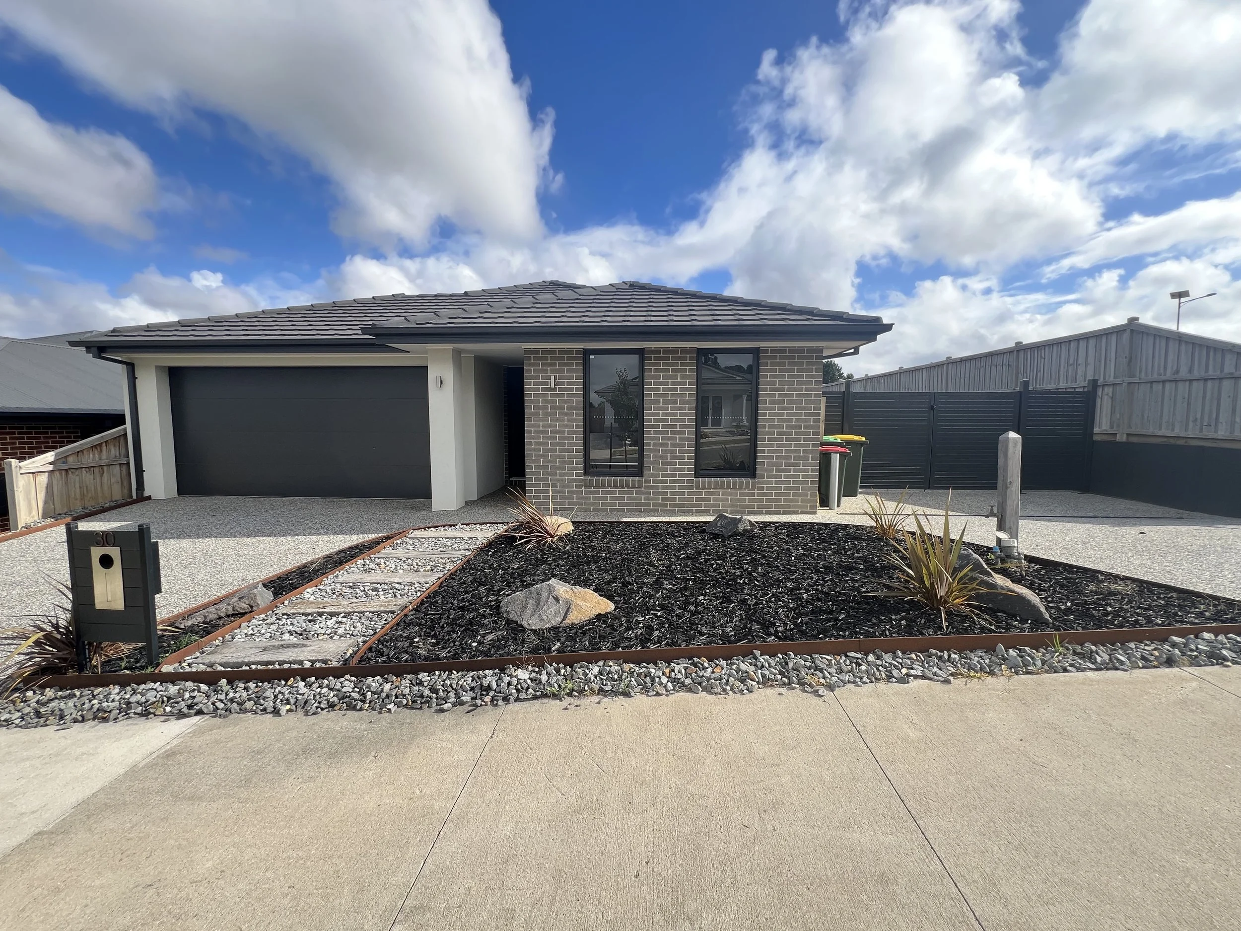 30 Diamond Street, Drouin - 1.jpeg