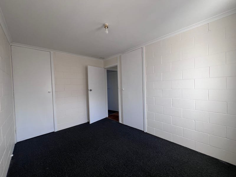 3_5 Evelyn St, Moe - 5.jpg