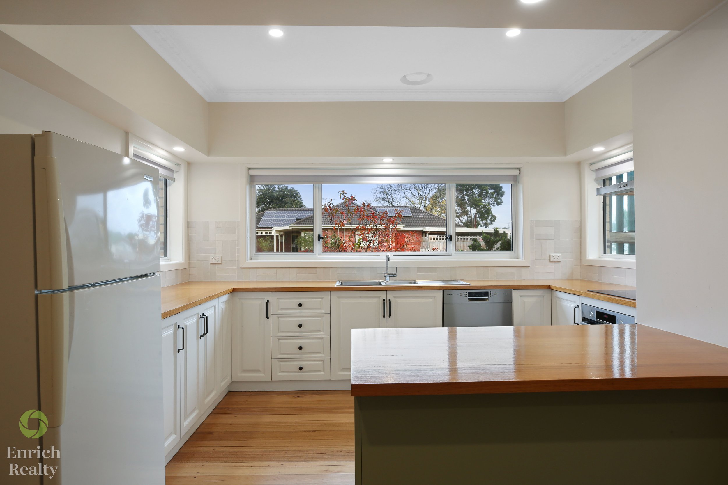 18KitchenerStreet15WM.jpg