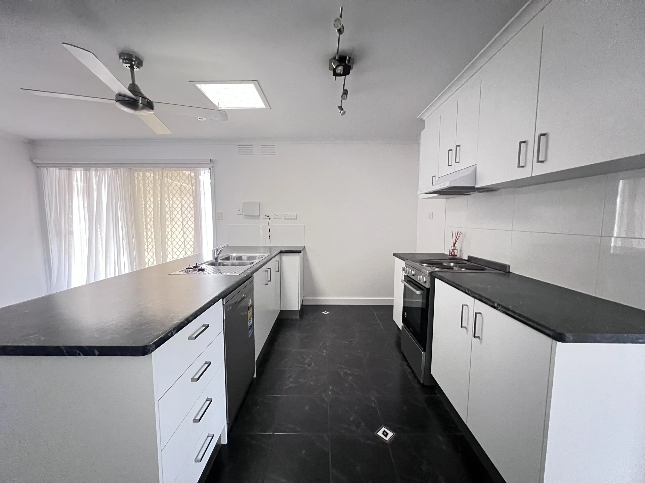 7 Cary Place, Traralgon - 4.jpeg