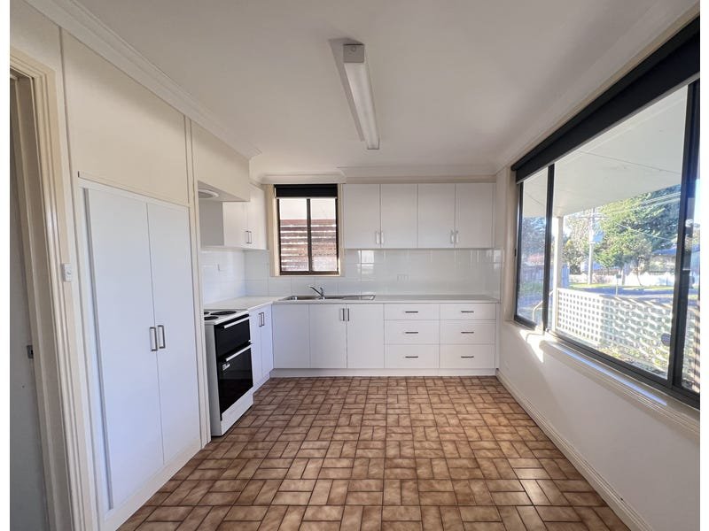 2 Mardan Street, Newborough - 3.jpg