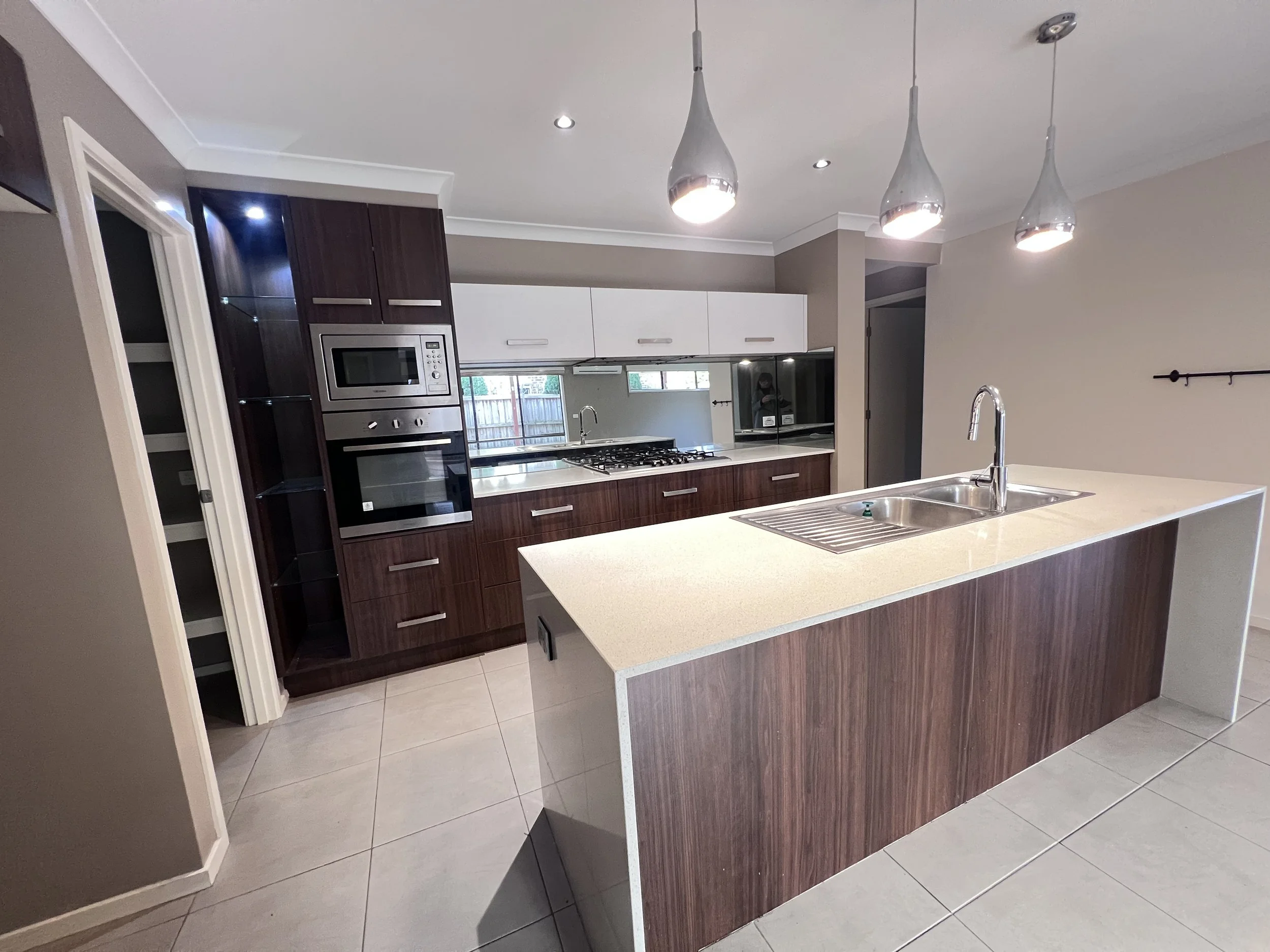 8 Wisteria Drive, Yarragon - 5.jpeg
