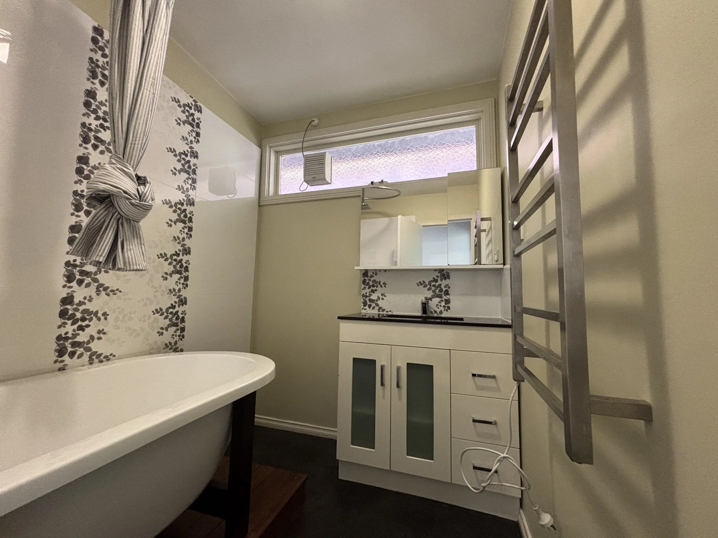 79 Haunted Hills, Newborough - 10.jpeg