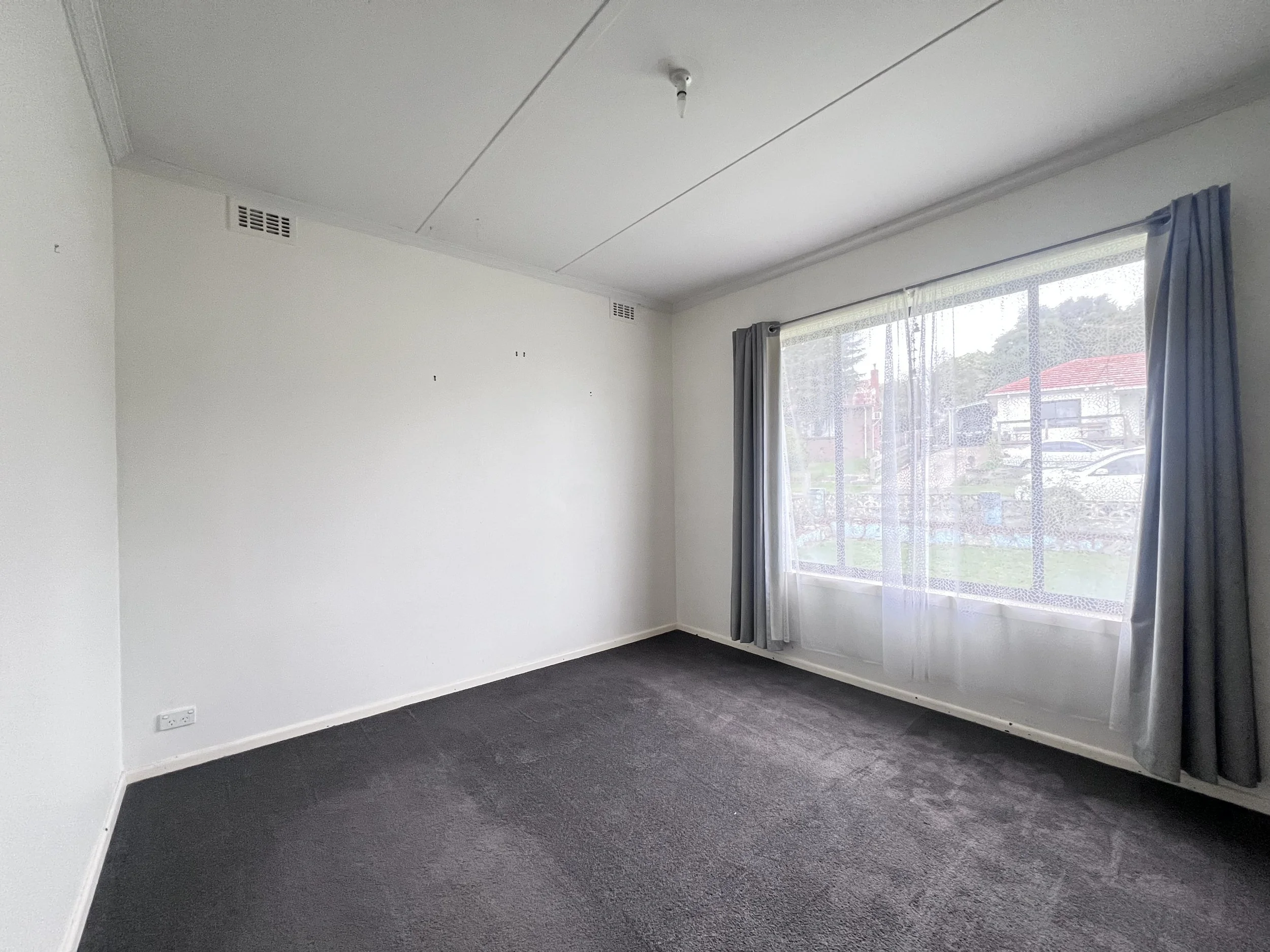 3 Low Road, Yallourn North - 4.jpeg