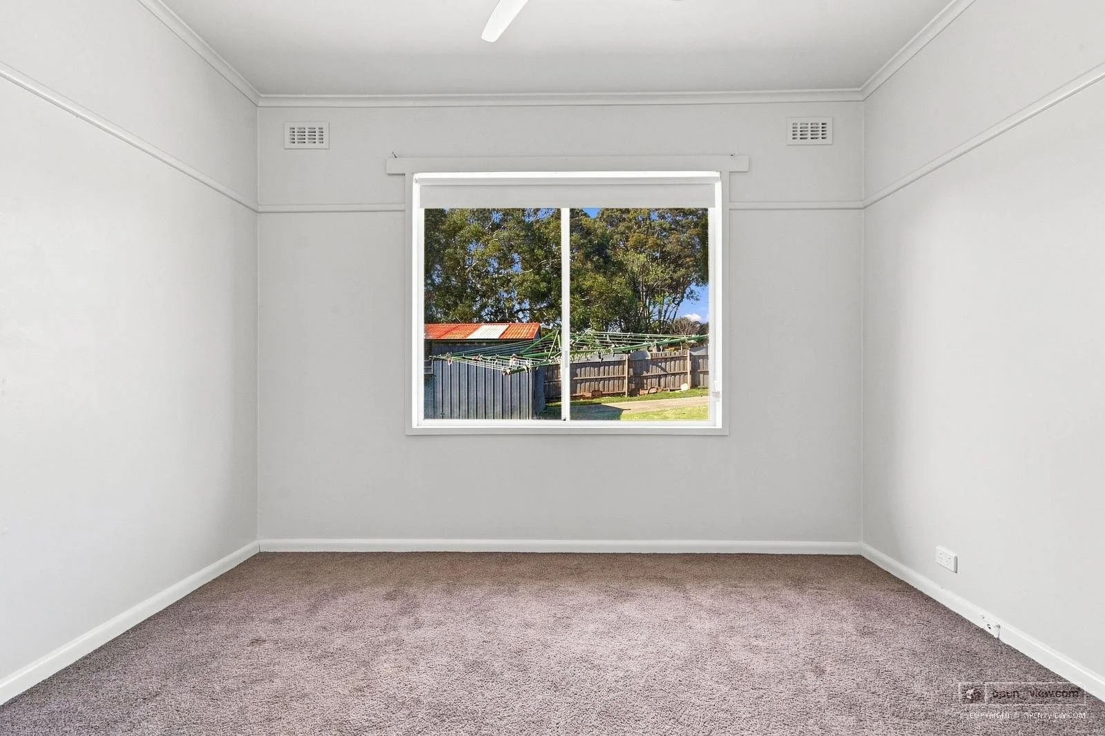 9 Baw Baw Street, Moe - 8.jpg