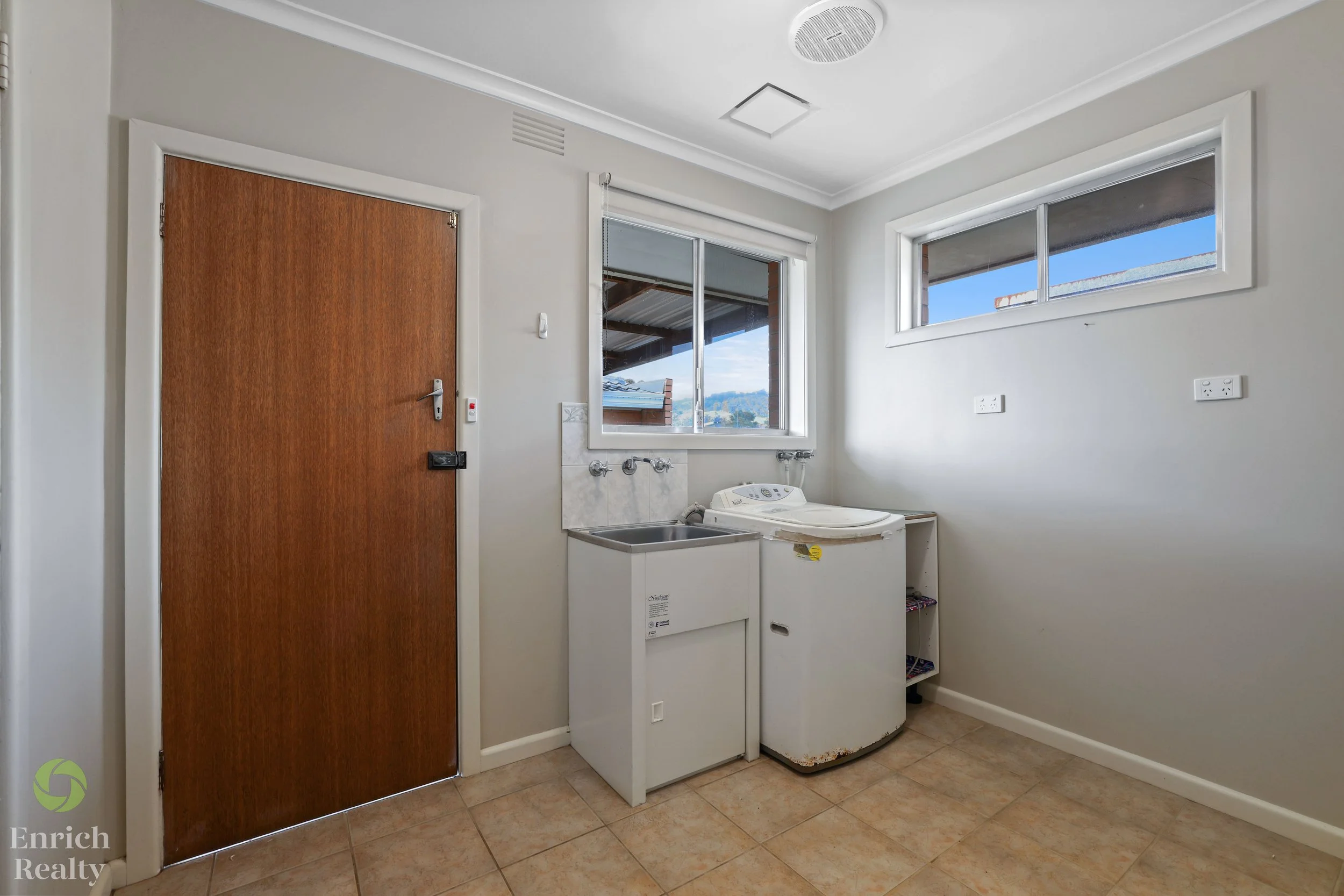 16SummerleaStreet10WM.jpg