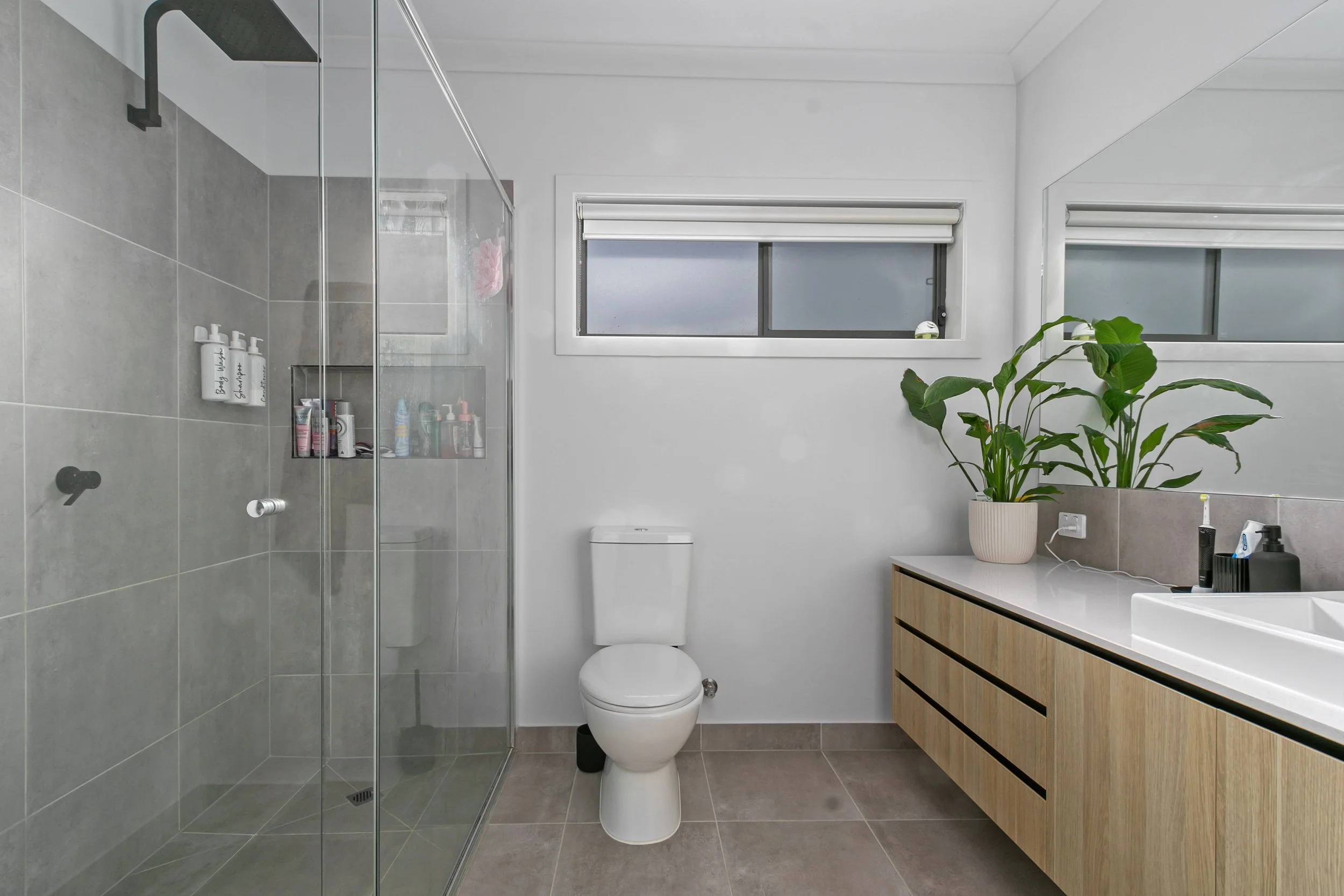 25 Coach Road, newborough - 8.jpg