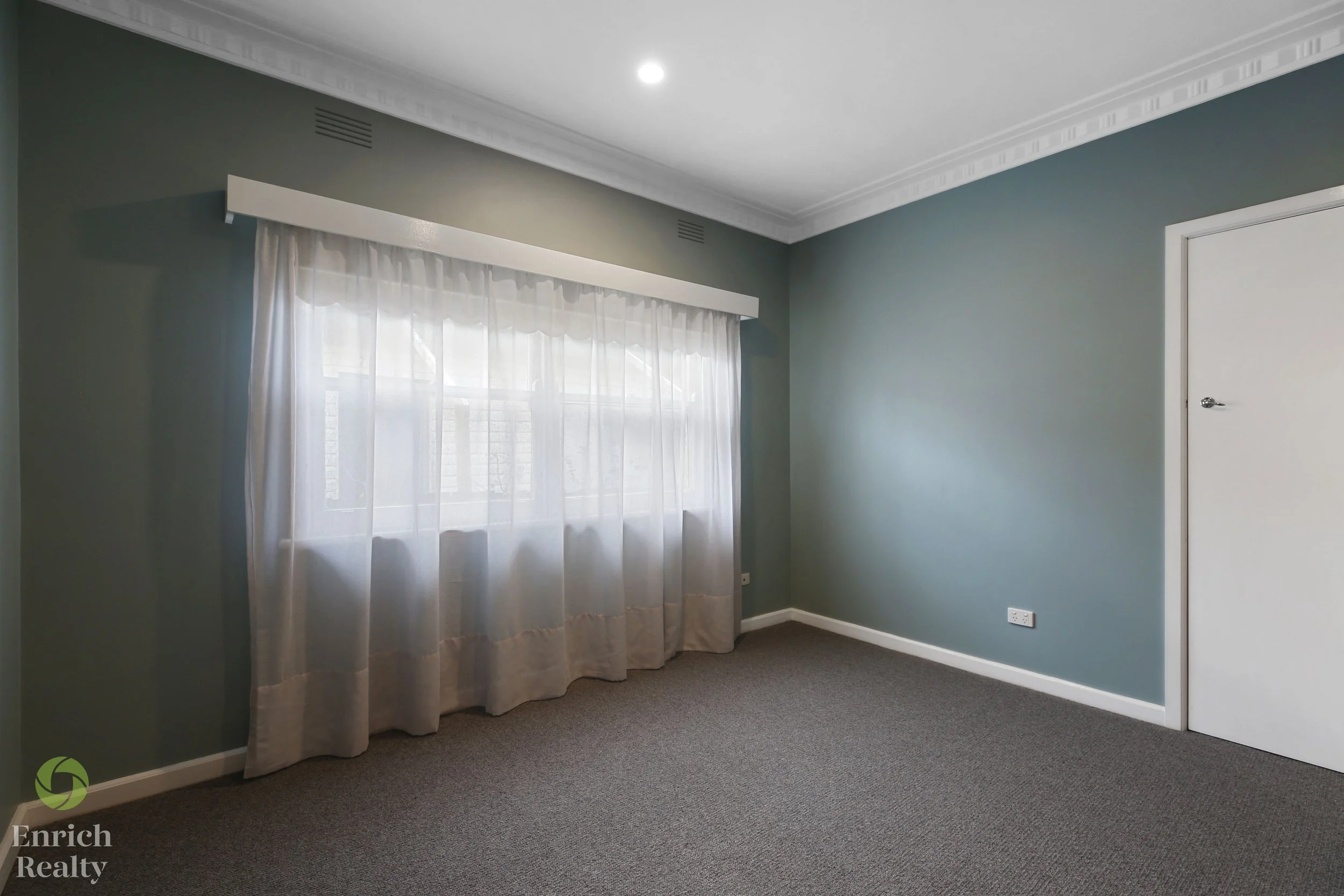 18KitchenerStreet10WM.jpg