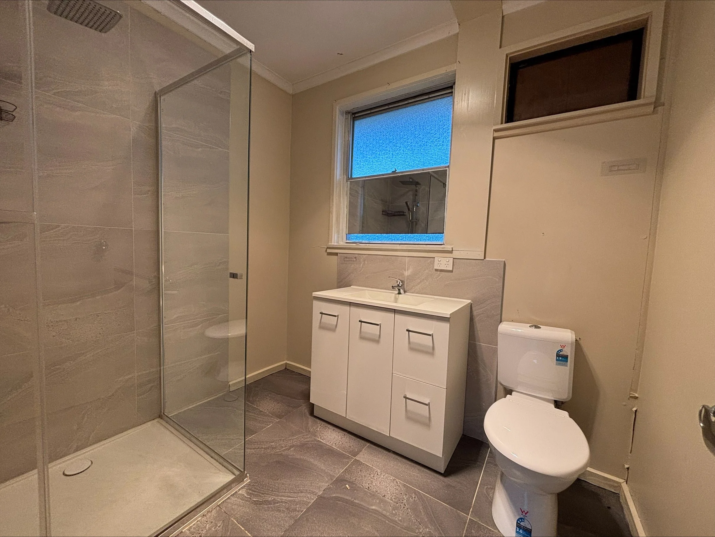 80 Newman Crescent, Traralgon - 13.jpg