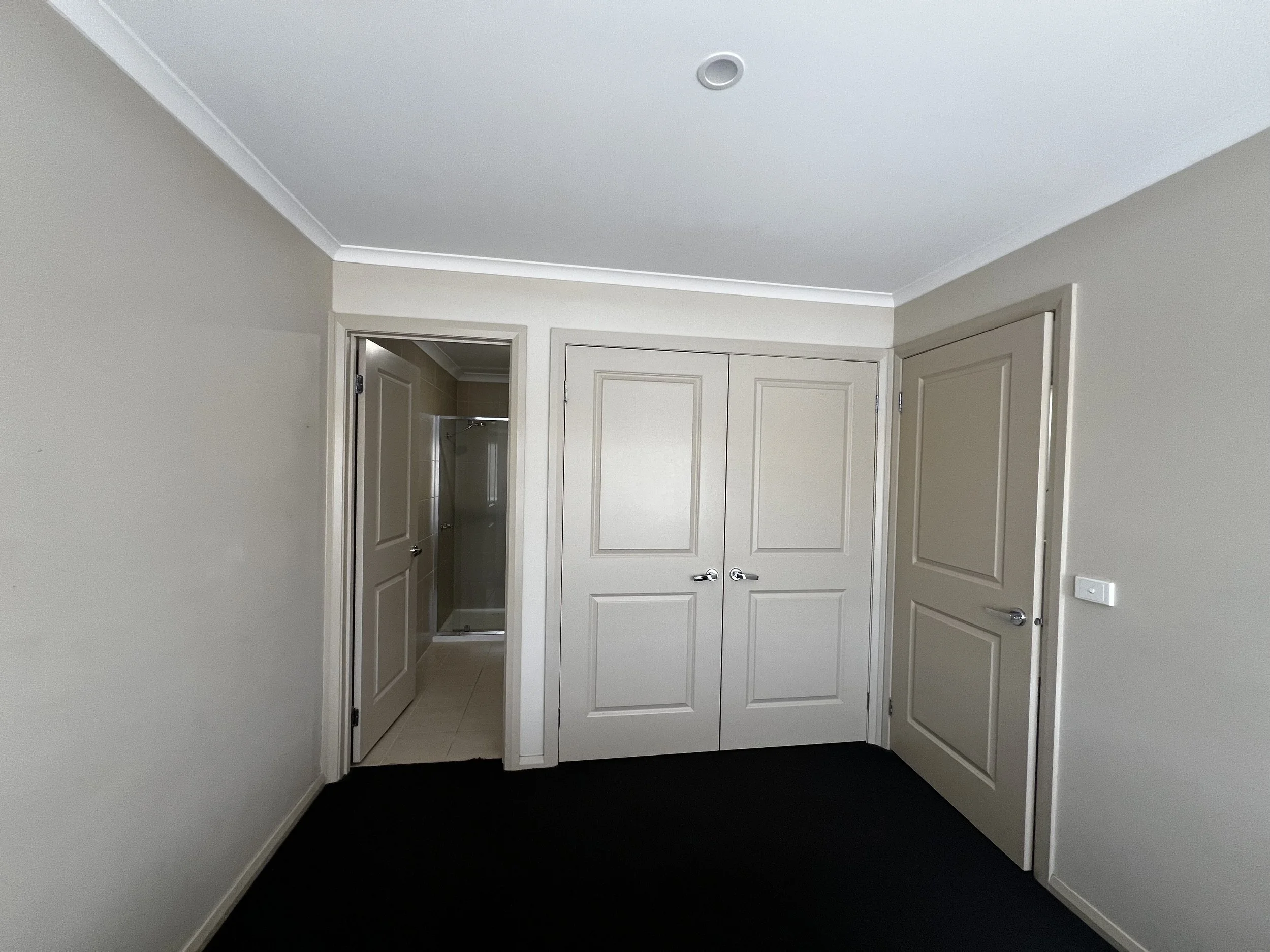 2-1 Ollerton Avenue, Newborough - 6.jpeg