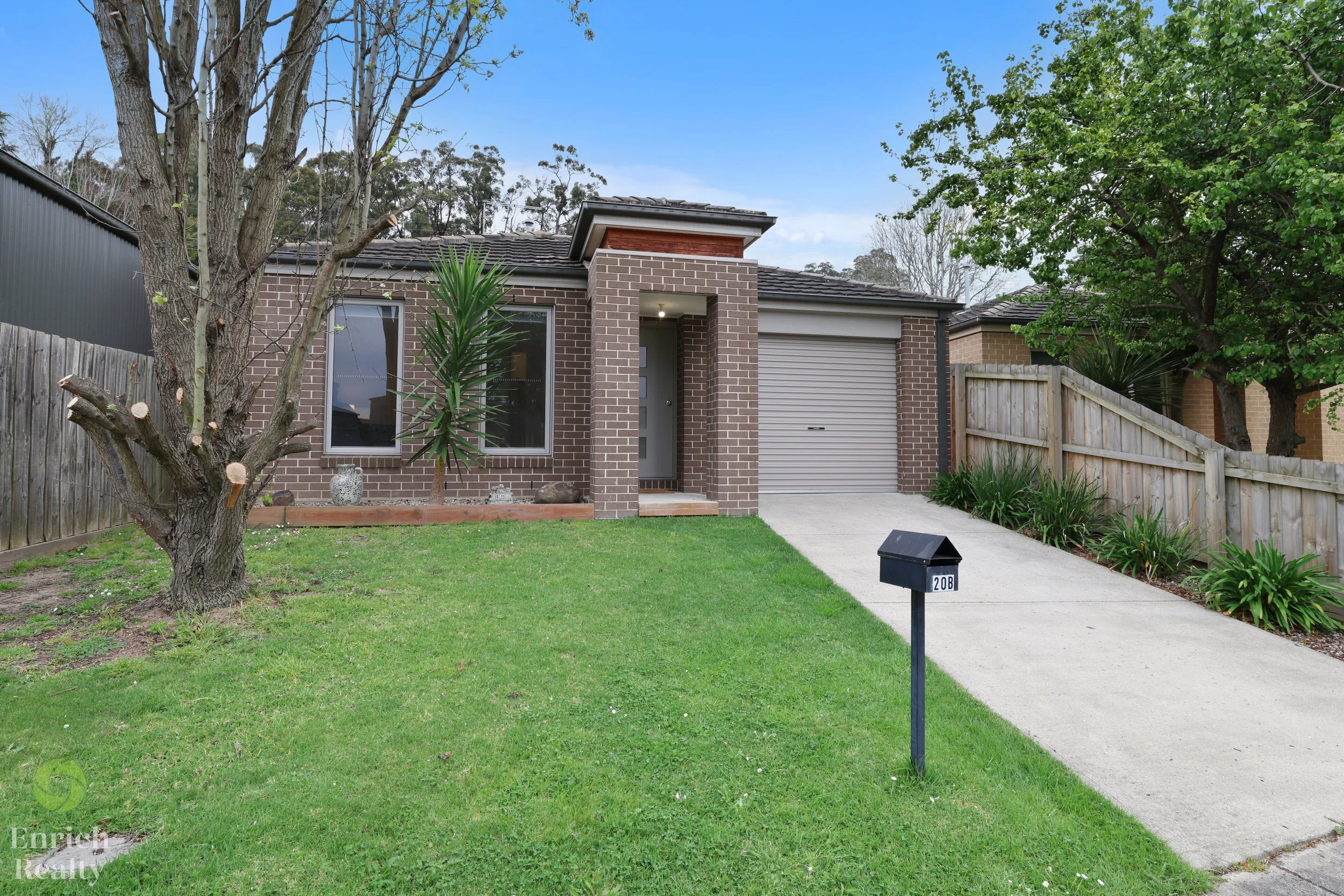 Trafalgar houses for sale
