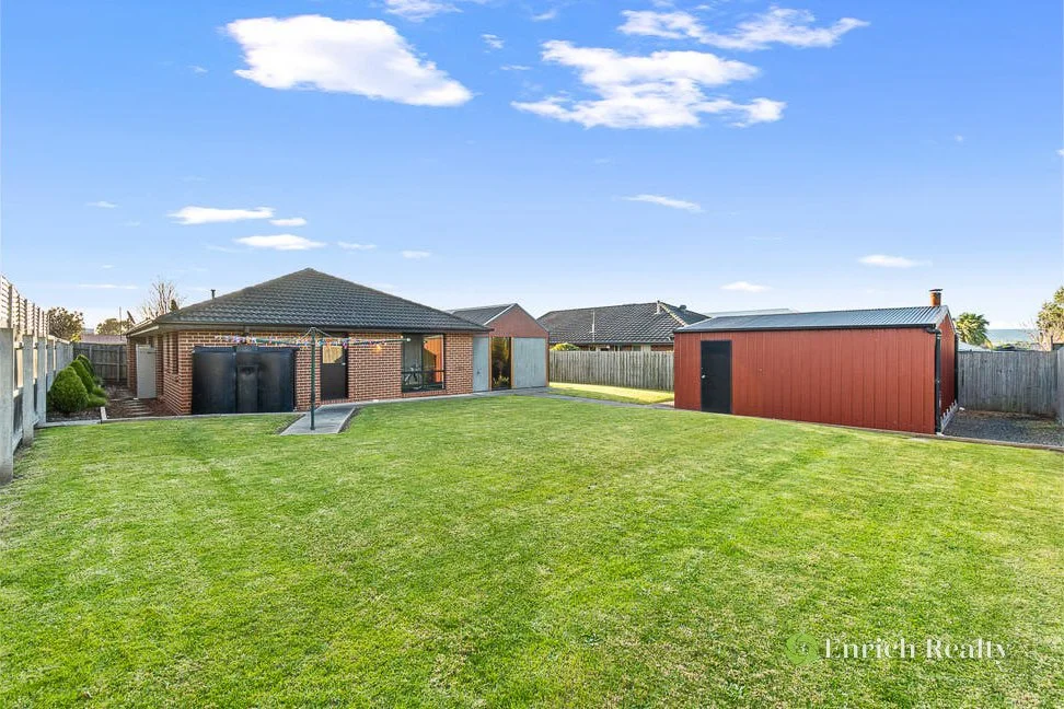 12 Grammar Drive, Traralgon-02.jpg