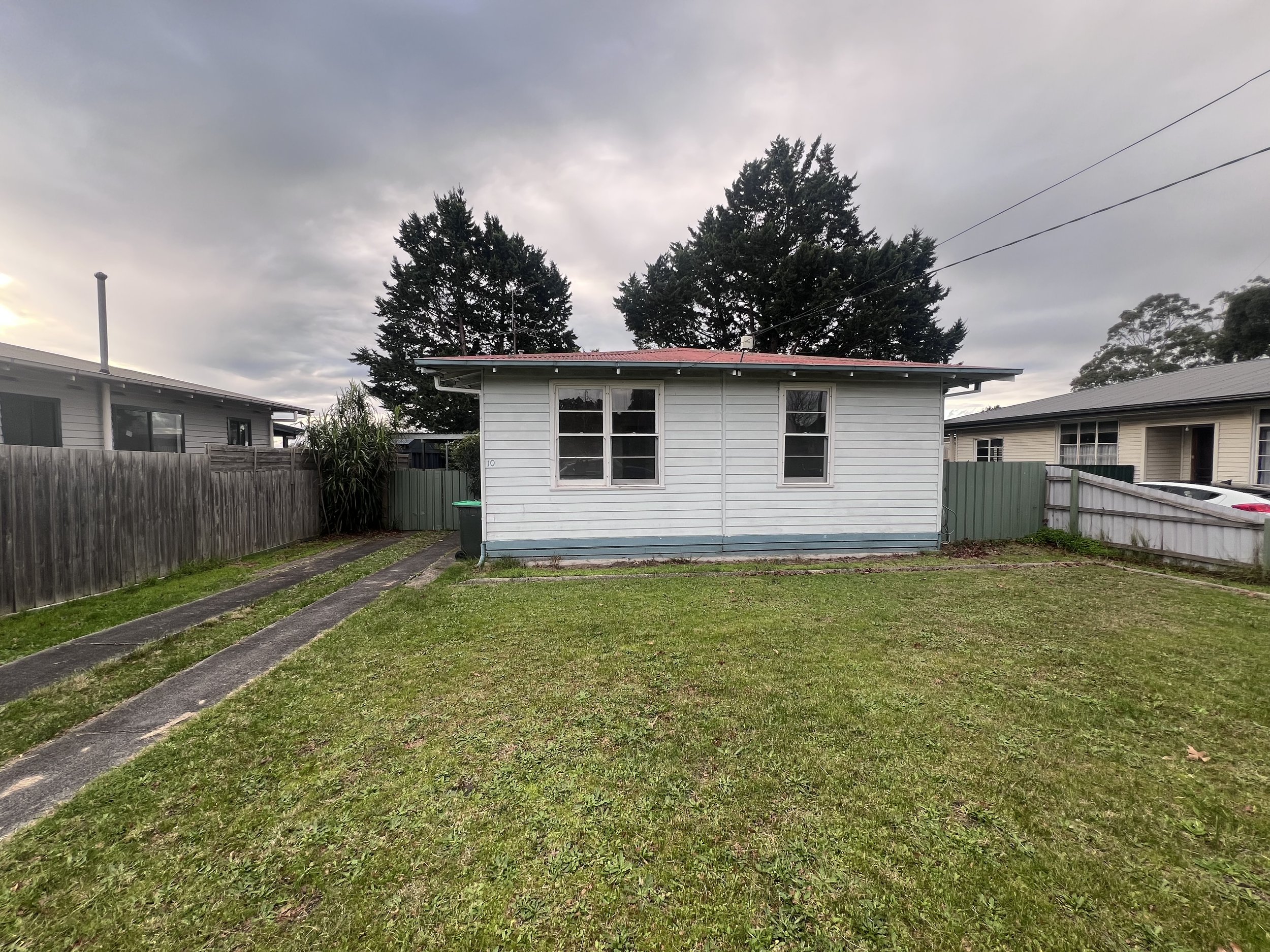 rental properties in moe