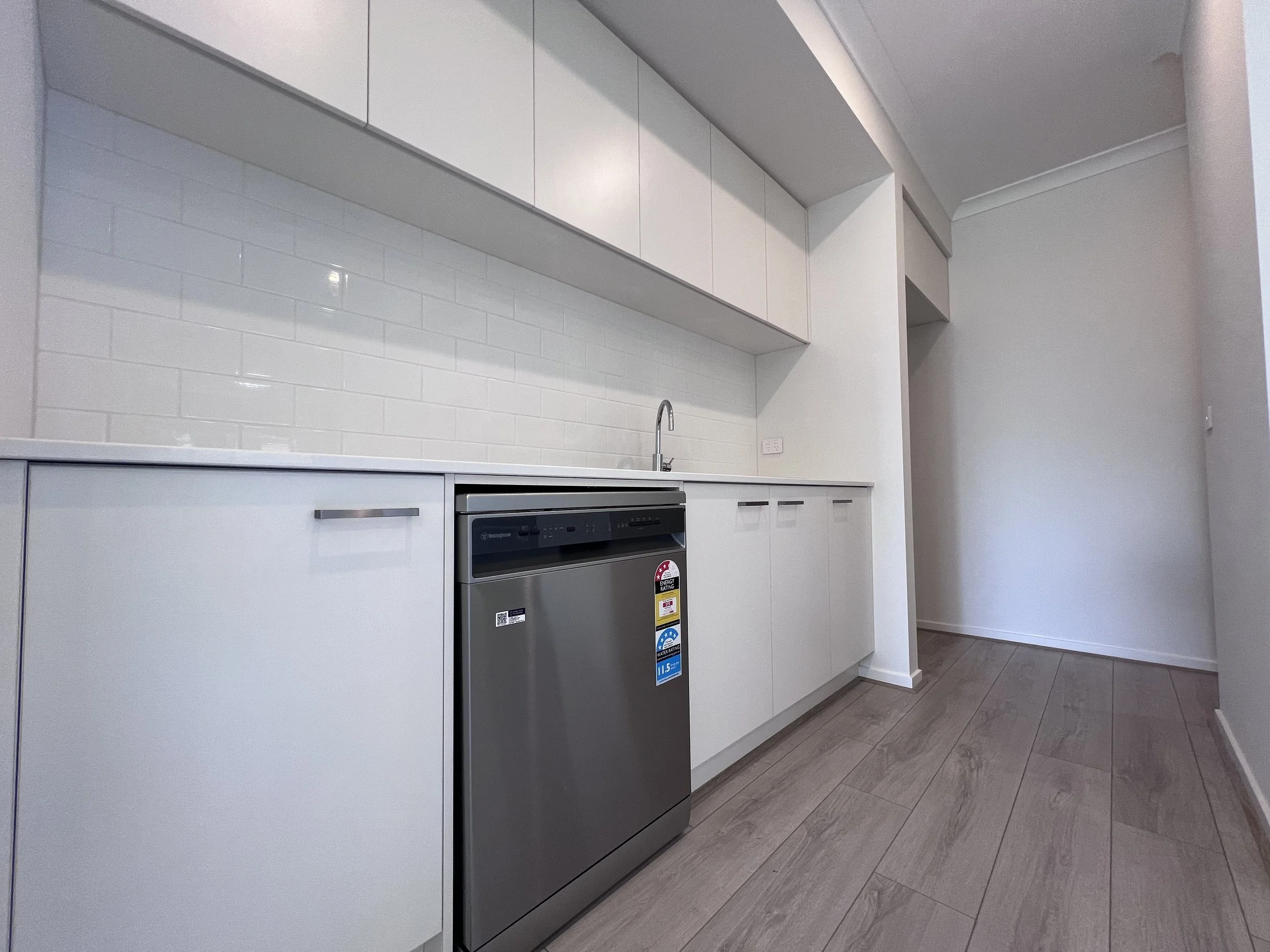 13 Jack Brawn Avenue, Churchill - 4.jpg