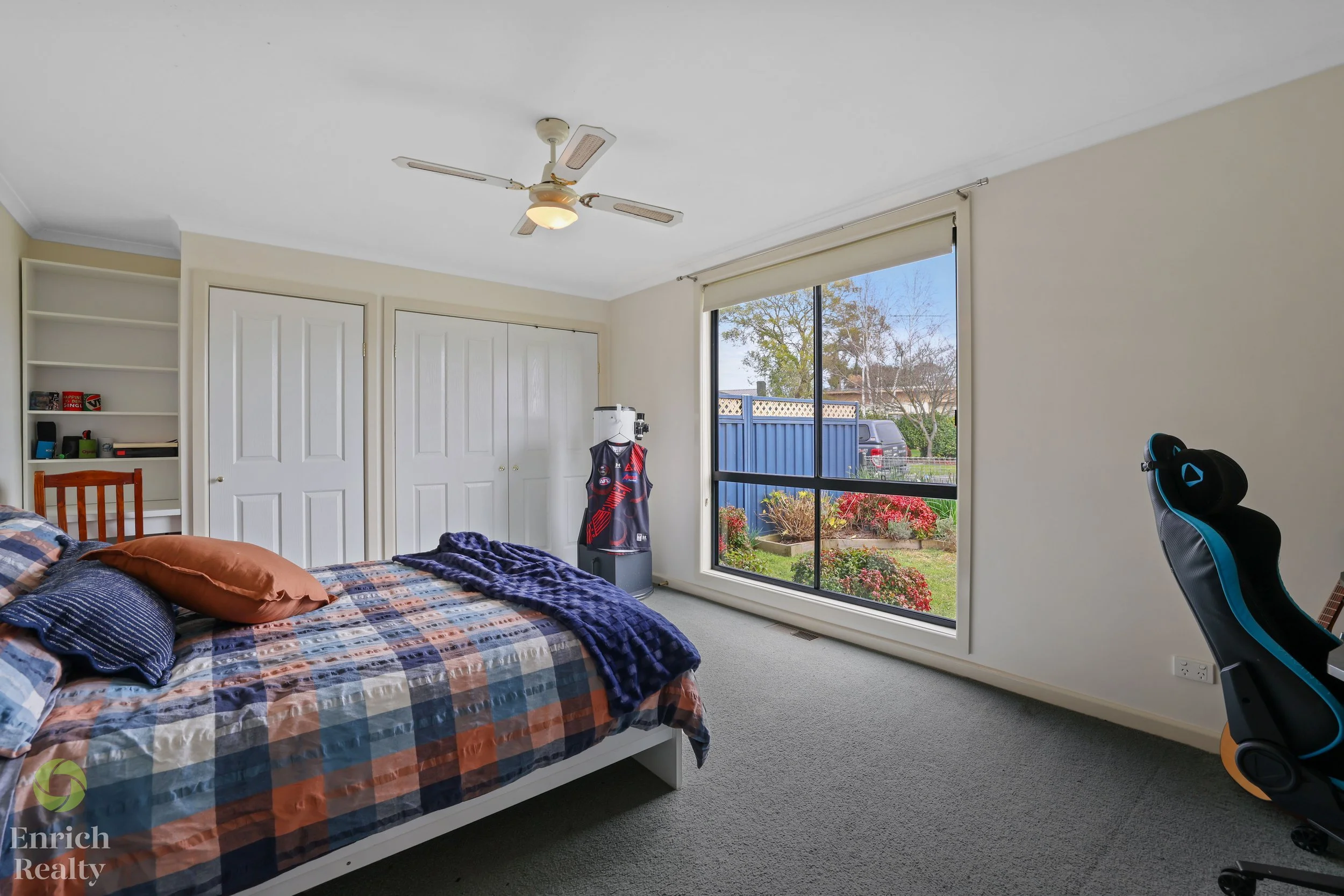 10MalnhamCrescent10WM.jpg