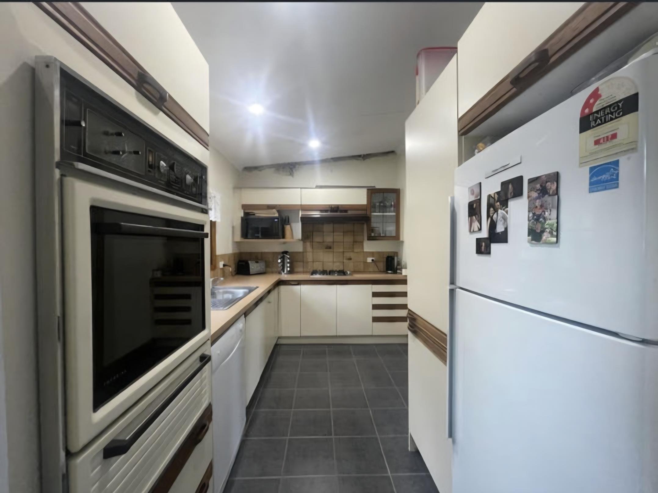 90 North Rd, Yallourn North - 5.jpg