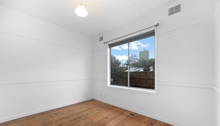 28 John Street, Moe - 3.jpg