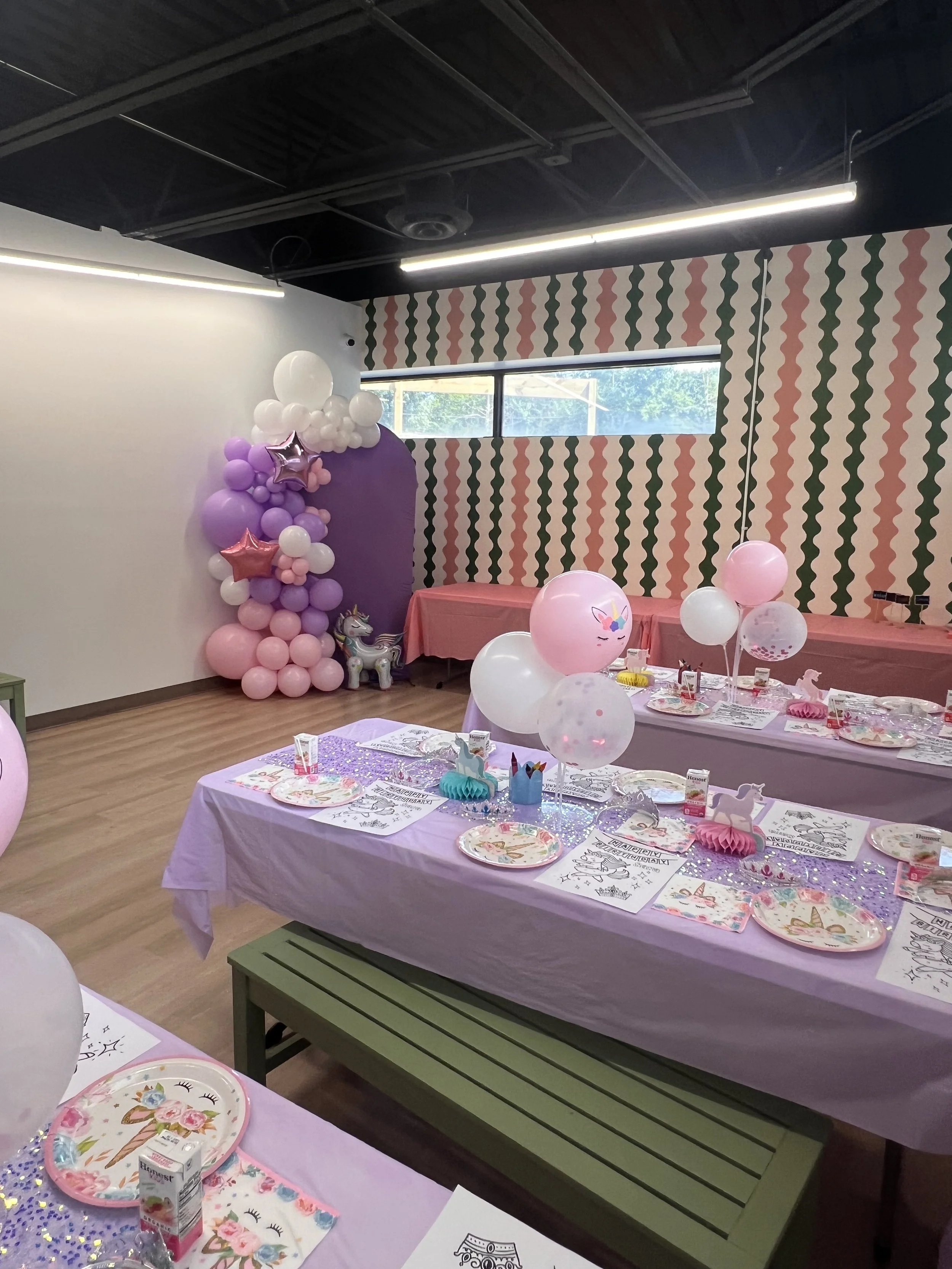 Shining Star + Custom Theme + Additional Decor