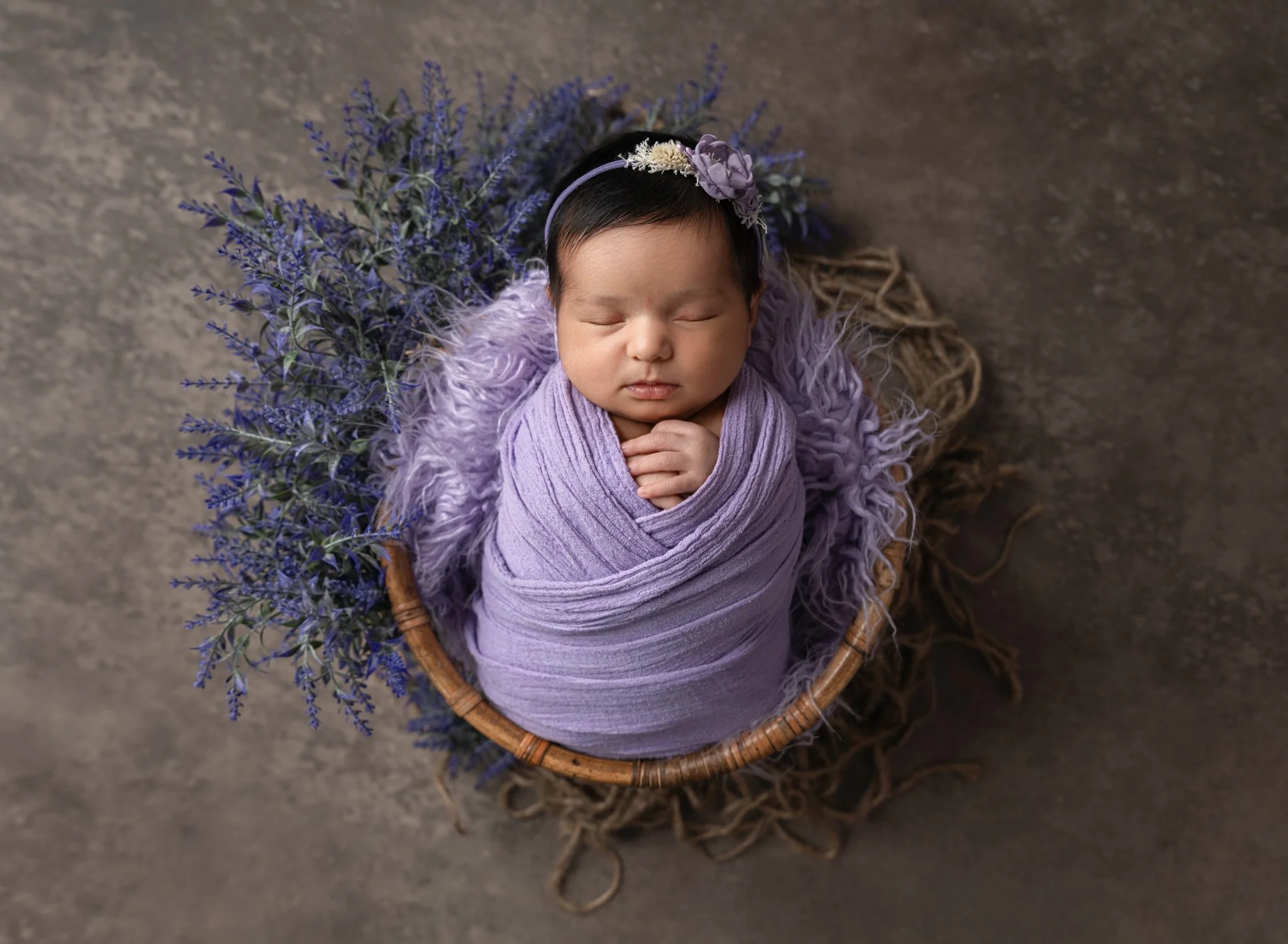 Baby M traveled from Redding for her session, and we were so lucky to capture her! Isn't she perfect? 

#newbornphotography #newbornphotographer #newbornposing #newbornsession #newbornphotoshoot
#newbornphoto #newbornphotos #newbornshoot #newbornbabi