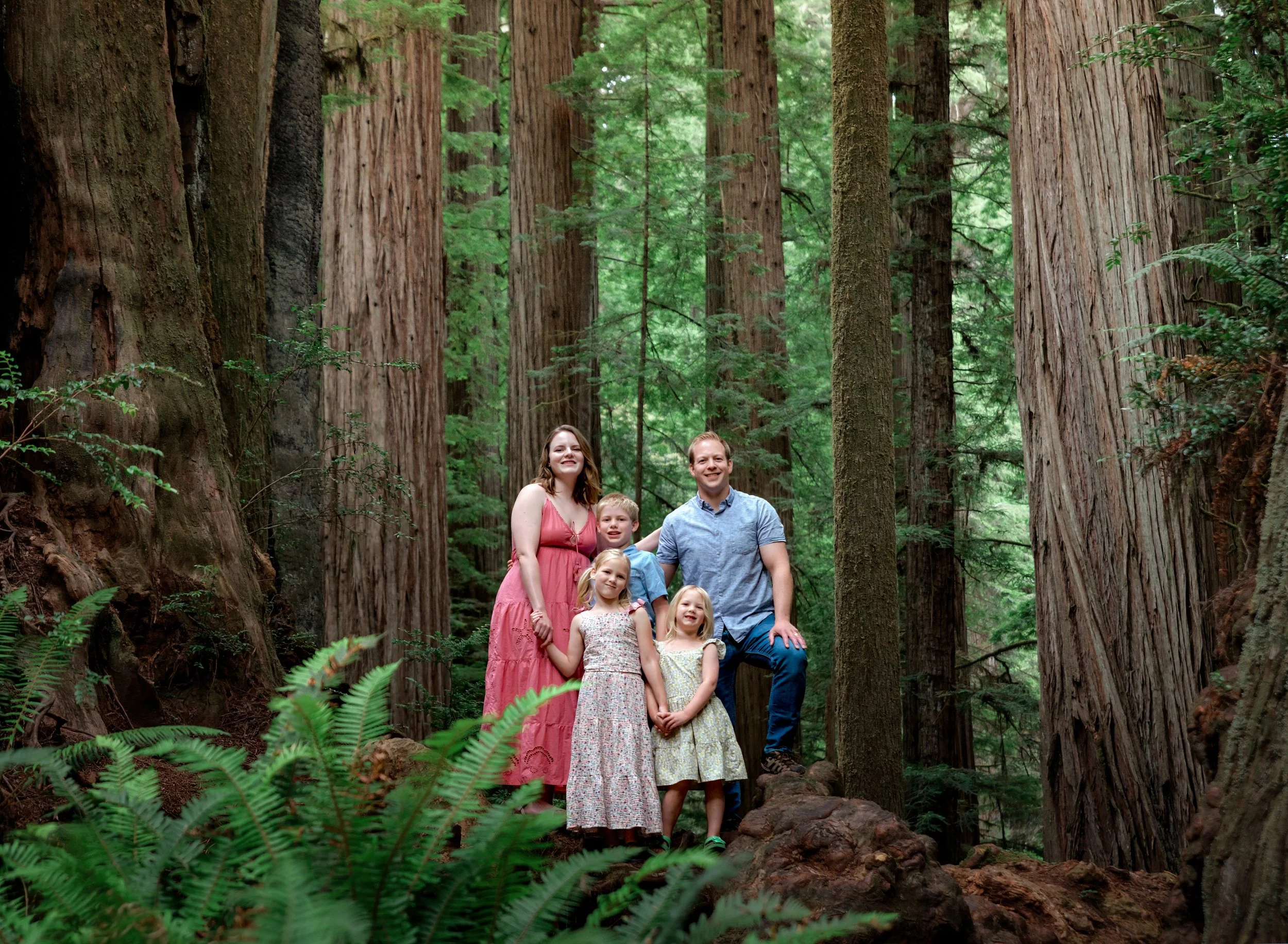 family-photography-crescent-city-ca-redwoods-katherineD-Family-2.jpg