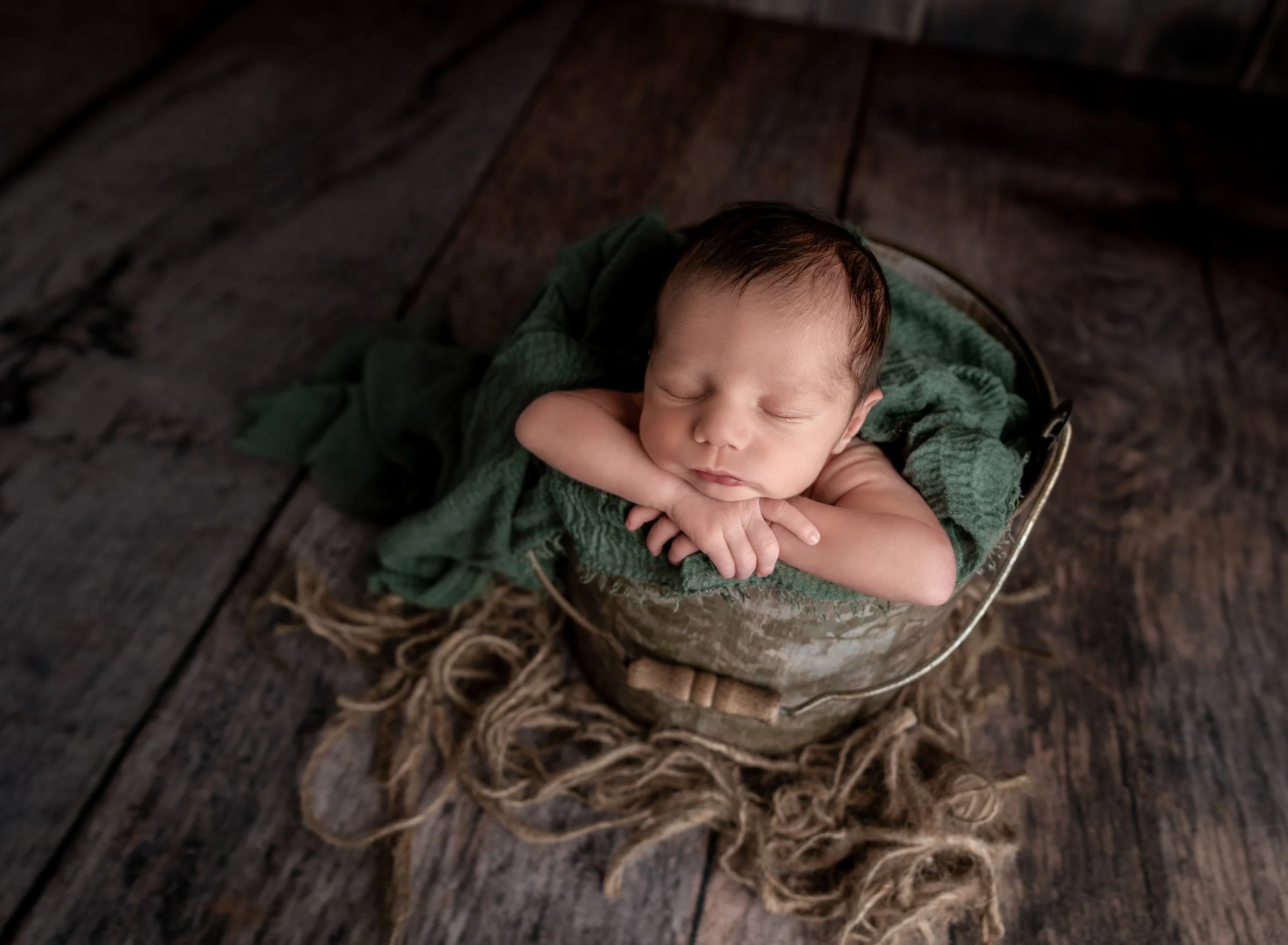 professional-newborn-photography-crescent-city-ca-Vanessa-Leon-NB-5.jpg