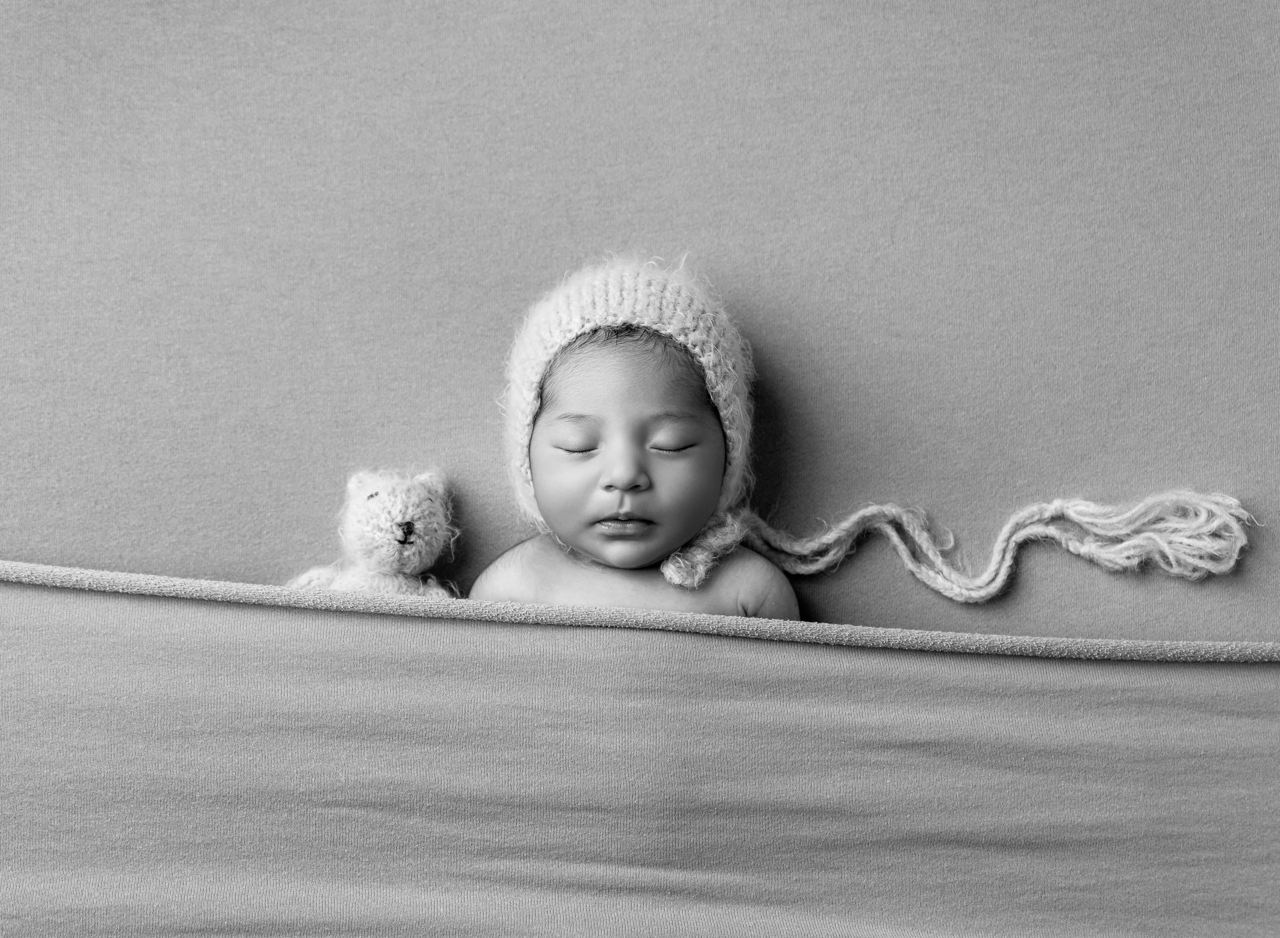 newborn-photographer-crescent-city-ca-ThaliaAnnaleia-2.jpg