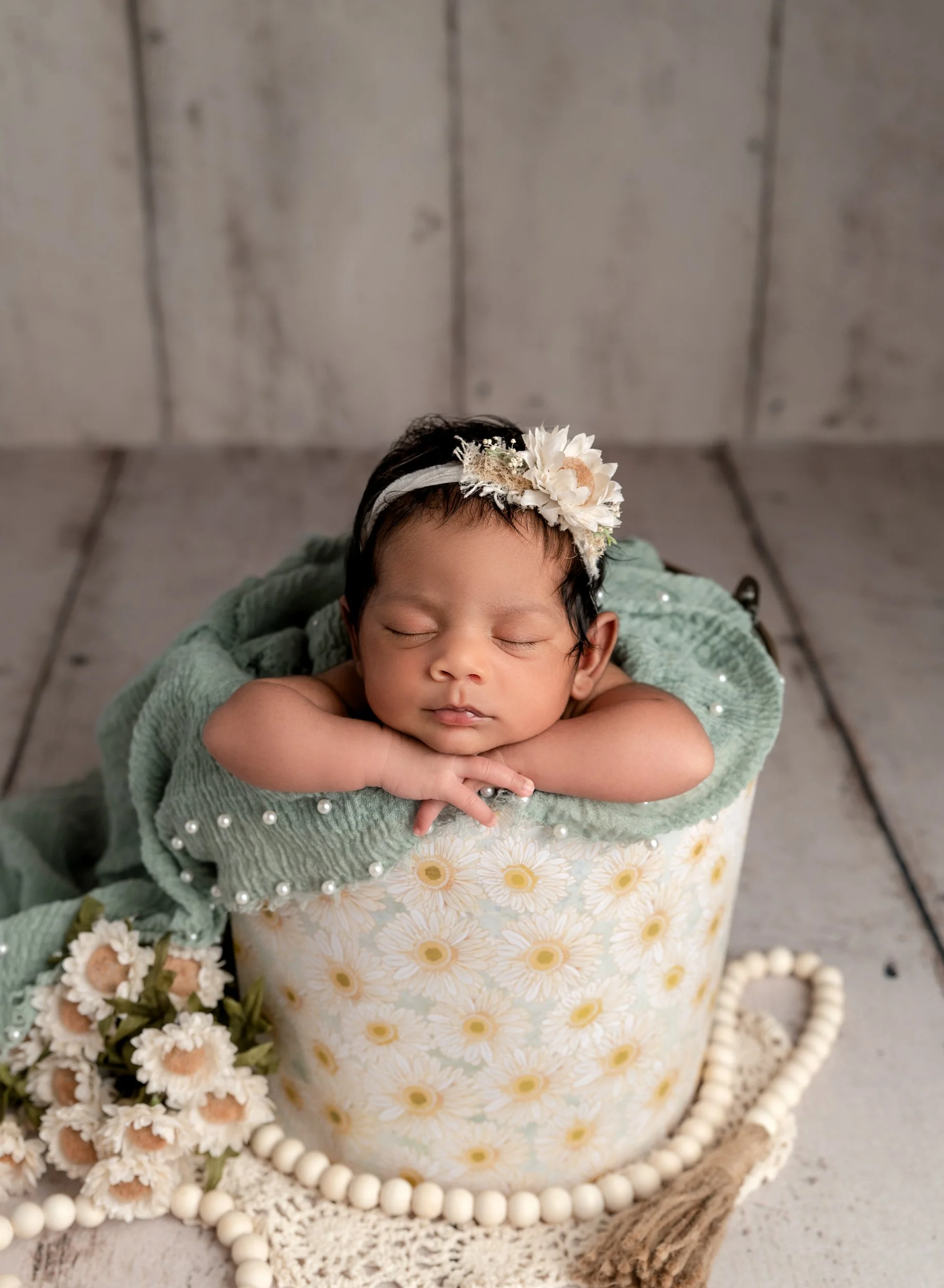 professional-newborn-photography-crescent-city-ca-Crystal-Amelia-NB-2.jpg